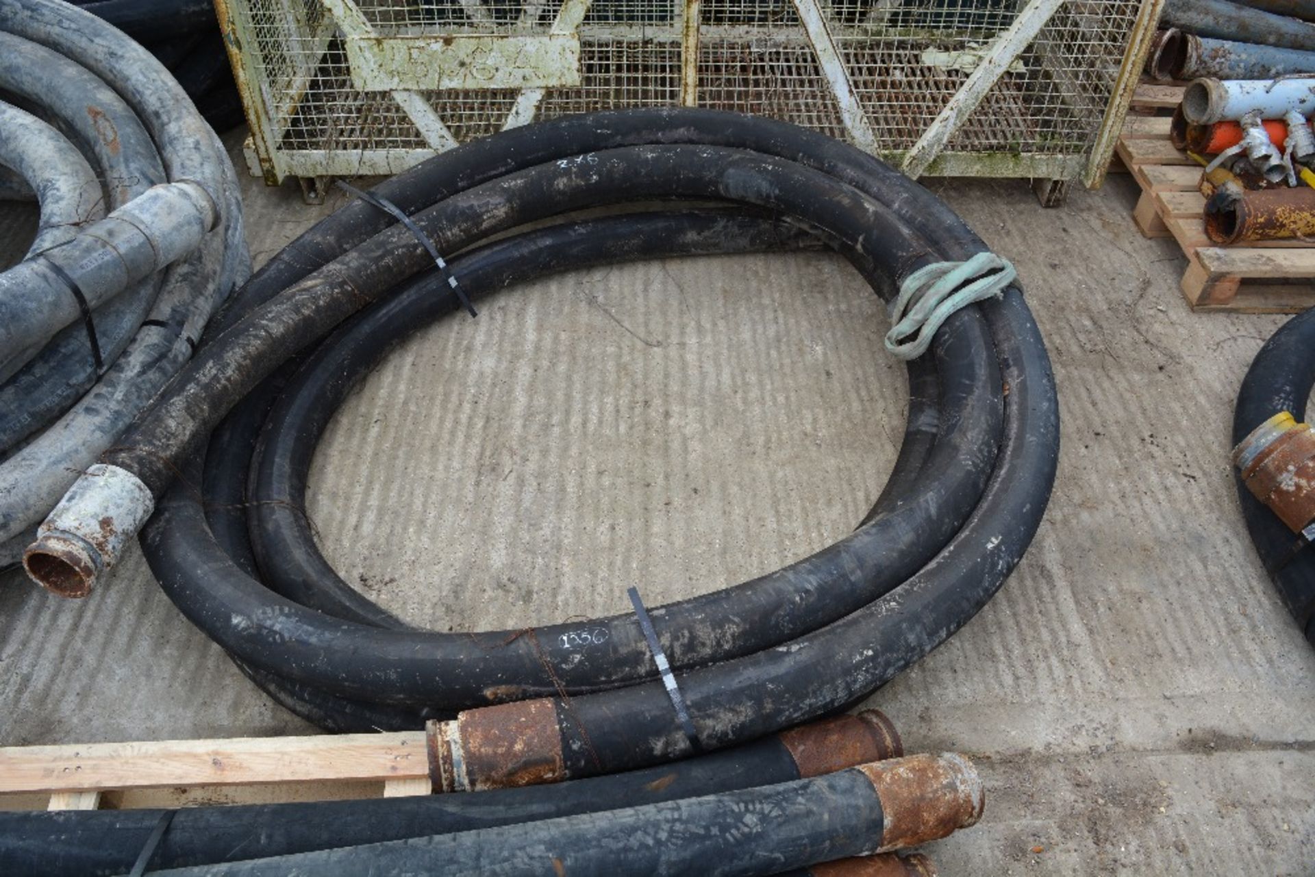 4'' CONCRETE PIPE (2 OF), 6M LENGTHS, ID: PL-15648, RUISLIP PLANT HIRE LTD. *UNRESERVED*