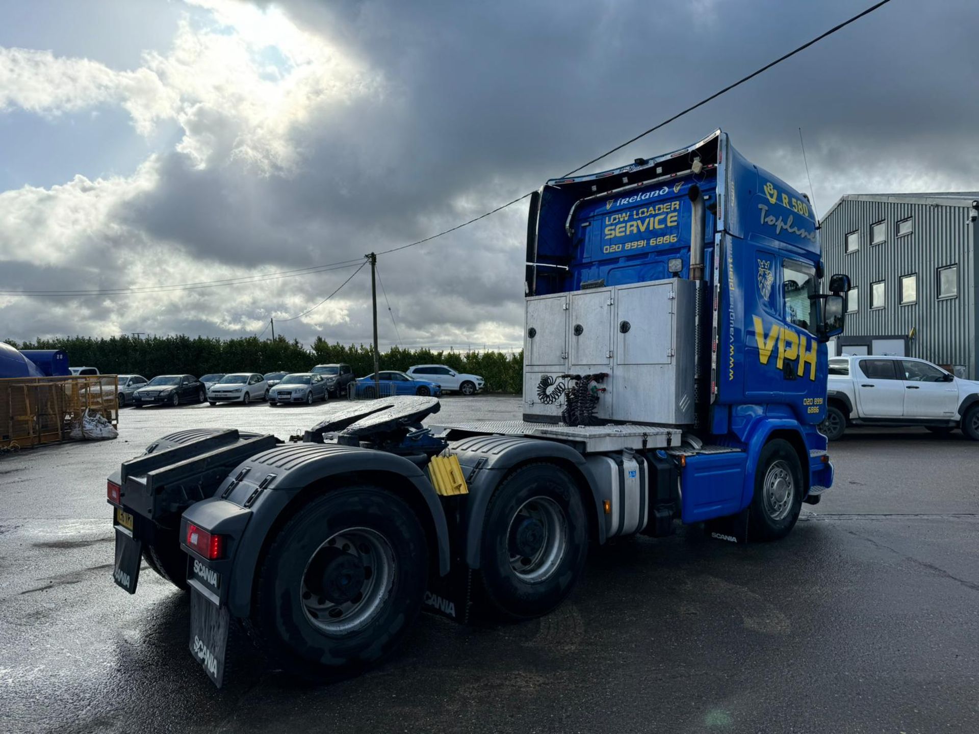 SCANIA R 580 V8 EURO 6 150 TONNE Tractor Unit 6x4 (Year 2015) - Image 4 of 4