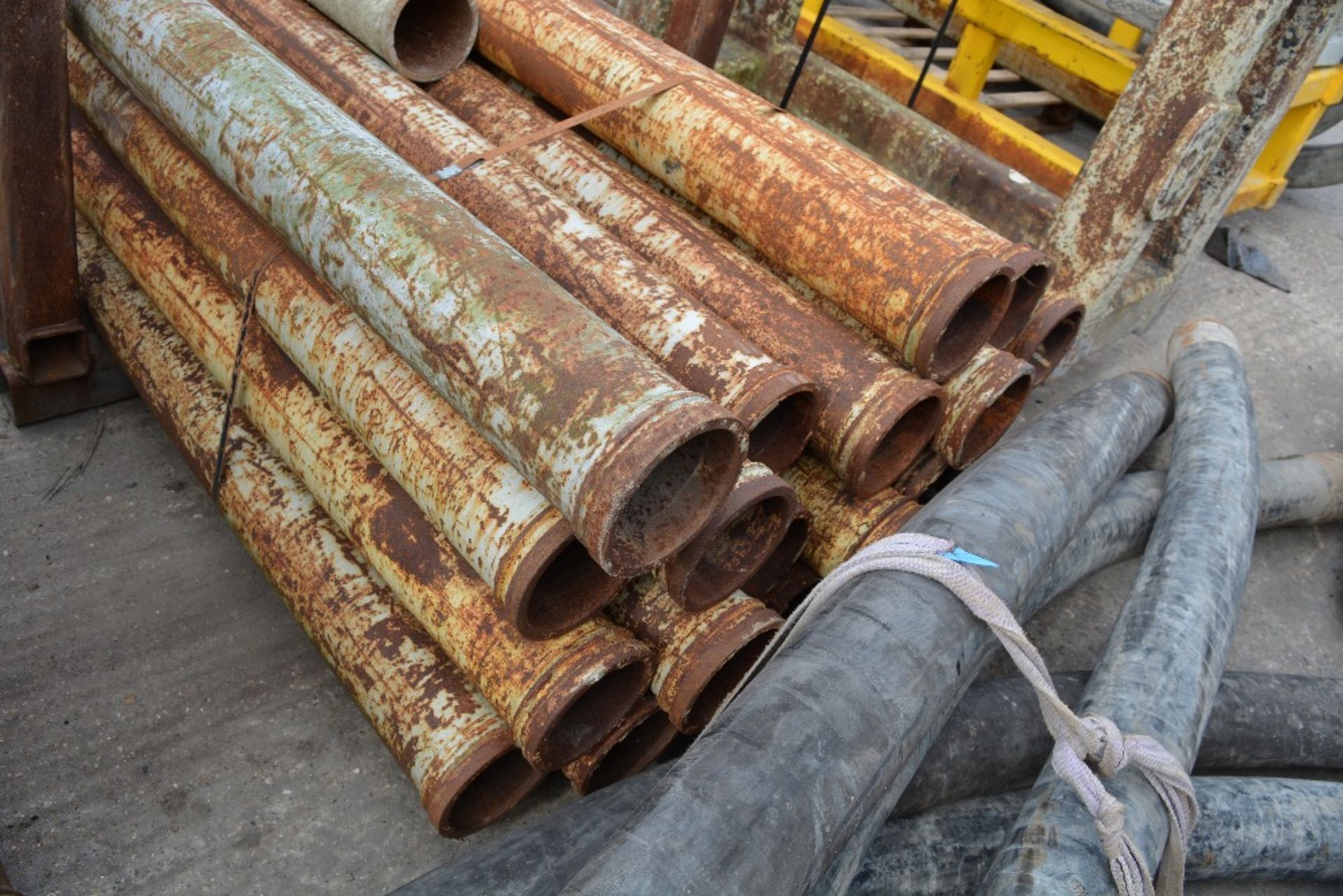 5'' STRAIGHT CONCRETE PIPES (1 STILLAGE), 3M LENGTHS, ID: PL-15666, RUISLIP PLANT HIRE LTD. * - Image 4 of 4