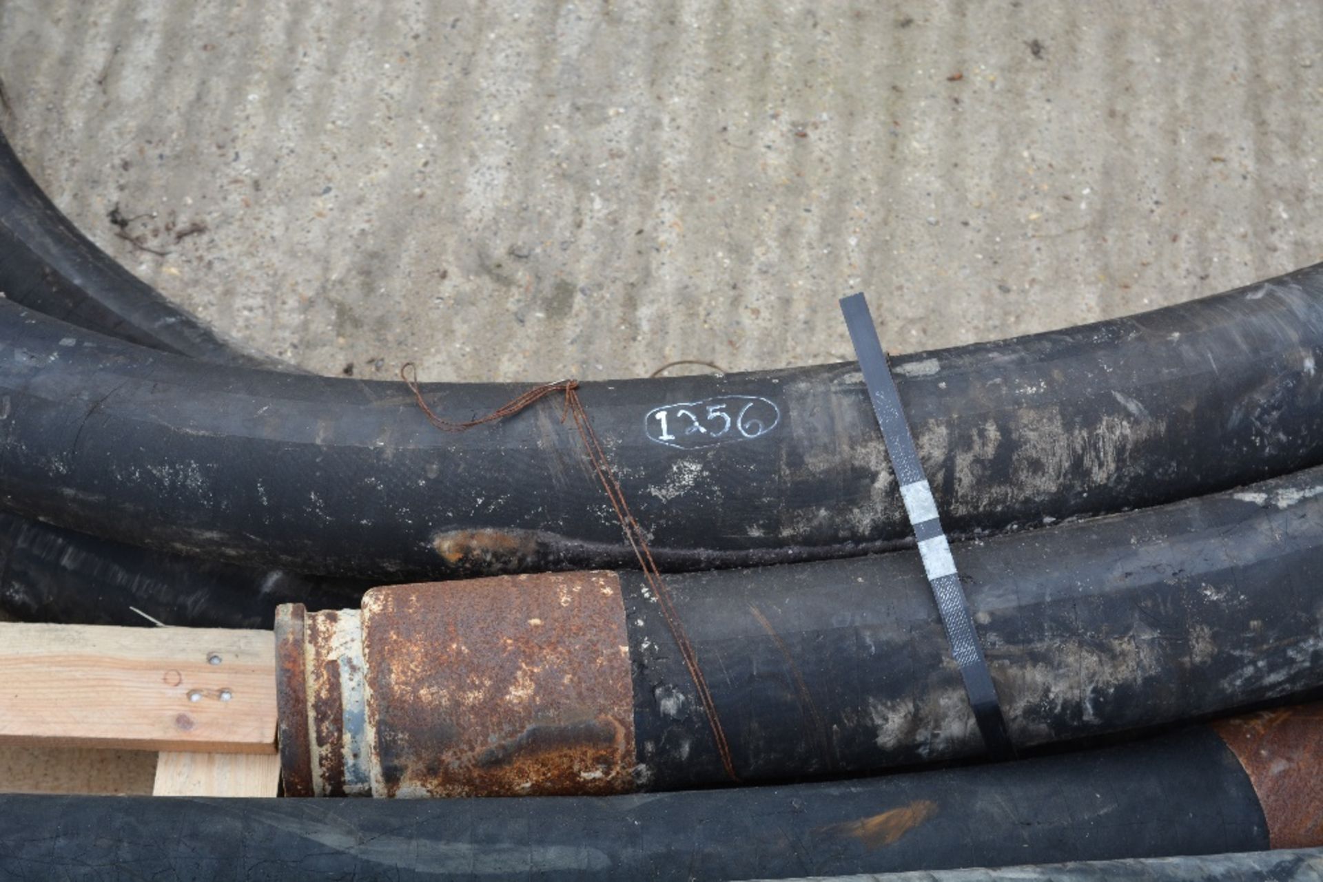 4'' CONCRETE PIPE (2 OF), 6M LENGTHS, ID: PL-15648, RUISLIP PLANT HIRE LTD. *UNRESERVED* - Image 2 of 3