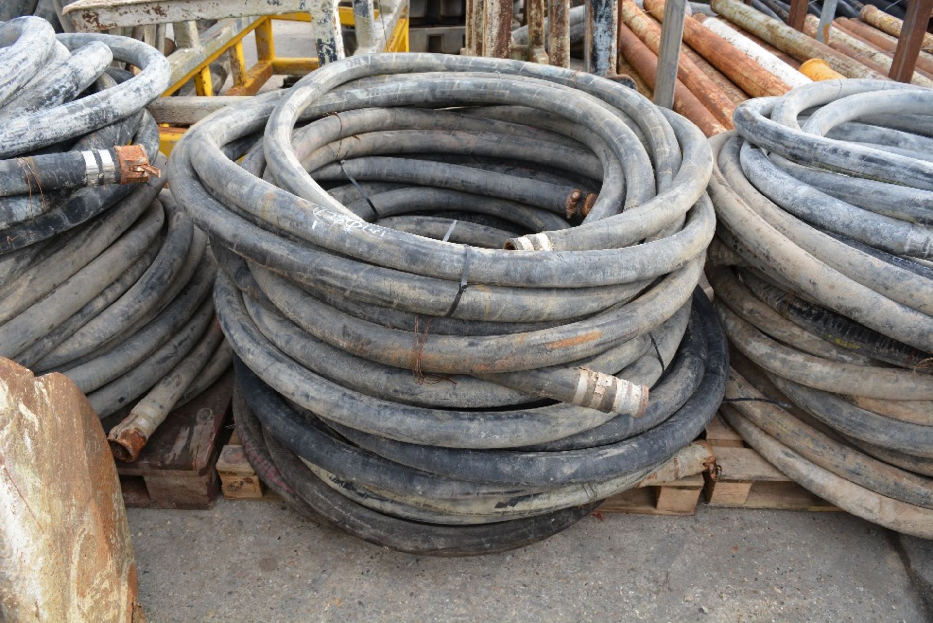 ASSORTED GROUT / SCREED PIPES (1 PALLET), ID: PL-15663, RUISLIP PLANT HIRE LTD. *UNRESERVED*