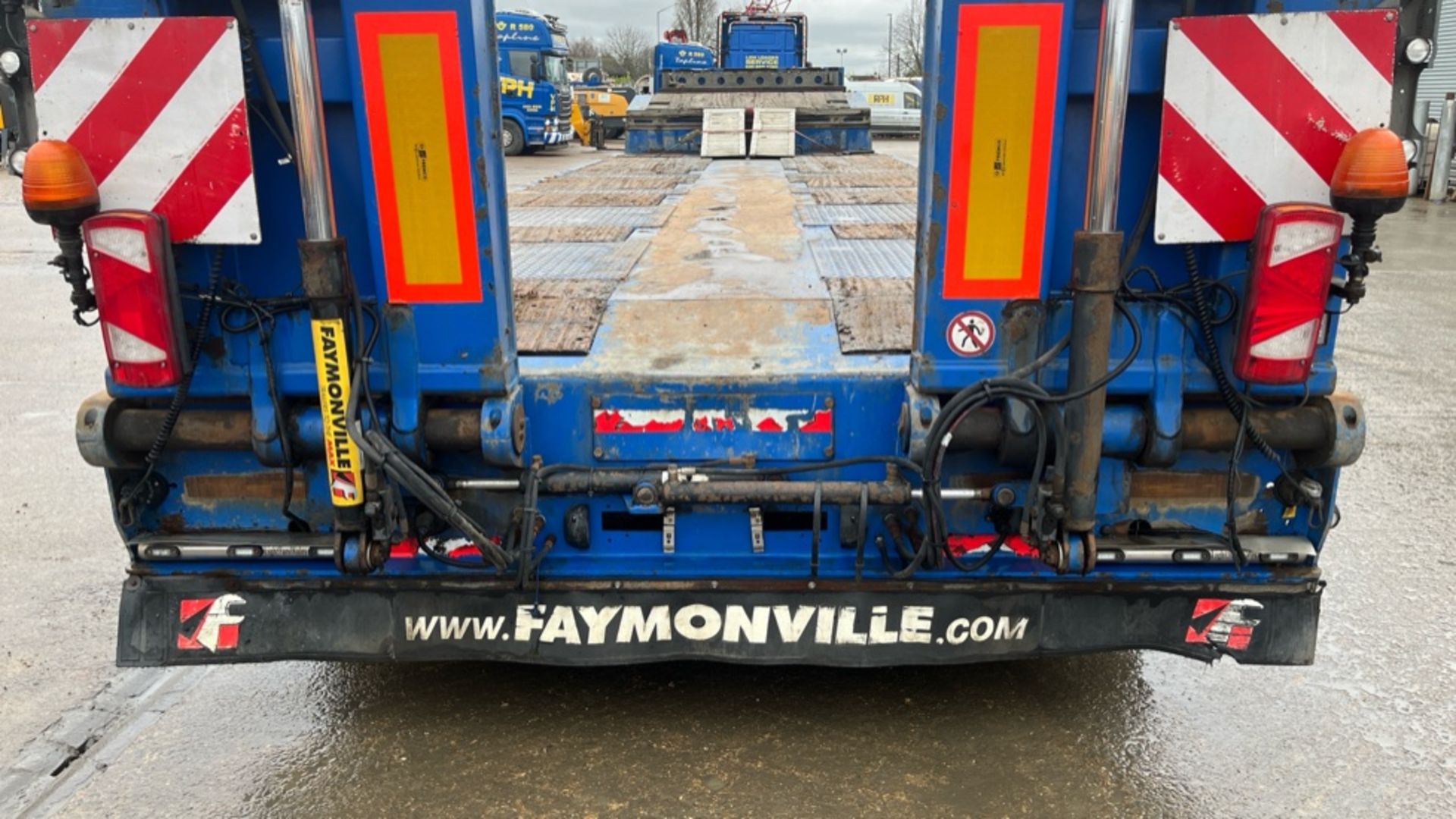 FAYMONVILLE MULTIMAX - EXTENDABLE SEMI LOW LOADER Trailer (Year 2018) - Image 13 of 32