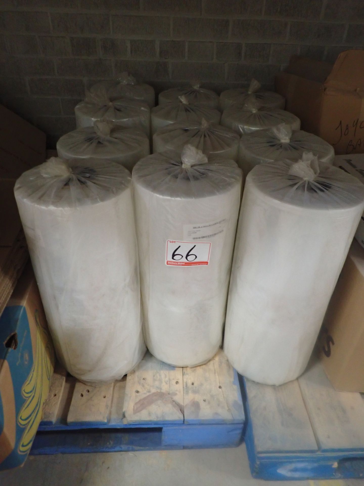 LOT - PLASTIC 19 X 14.5 X 30 X 0.0015 PTO BAGS (9 ROLLS)