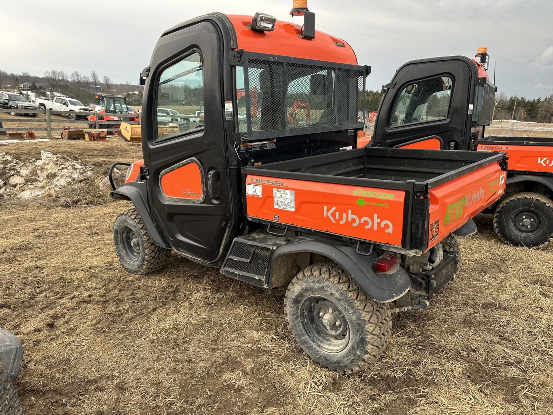 2021 KUBOTA RTV-X1100 UTILITY VEHICLE W/ DUMP BOX, S/N 65801 (516 HRS) - Bild 4 aus 10