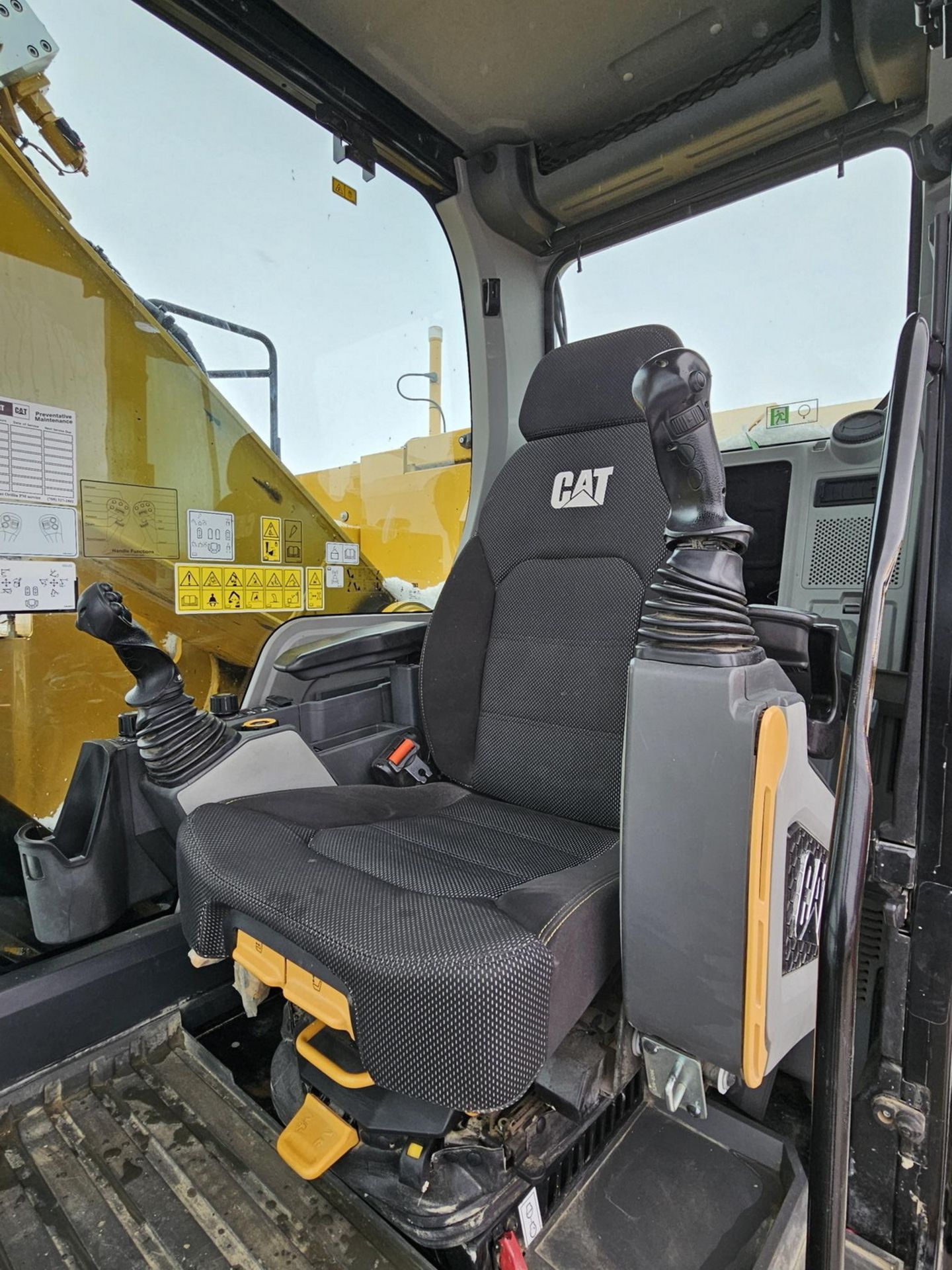 2021 CATERPILLAR 325-7 CRAWLER EXCAVATOR, S/N CAT00325CTEL10792 (1,712 HRS) C/W SITECH TECHNOLOY KIT - Bild 11 aus 28