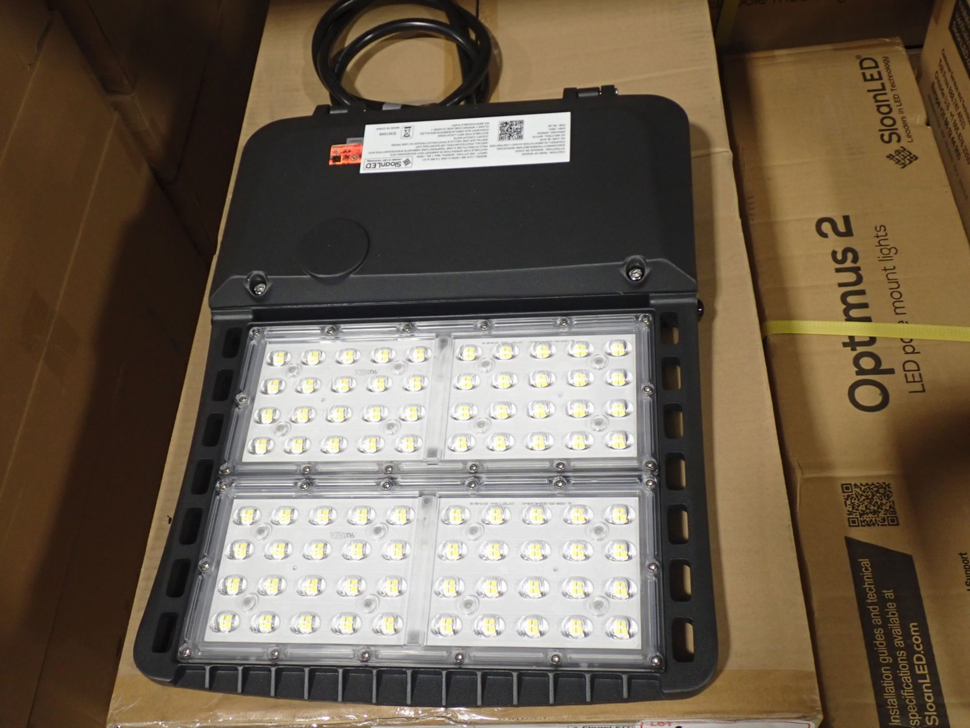 UNITS - SLOANLED OPTIMUS 2 OUTDOOR LED AREA LIGHTS (100-277V) - Image 2 of 3