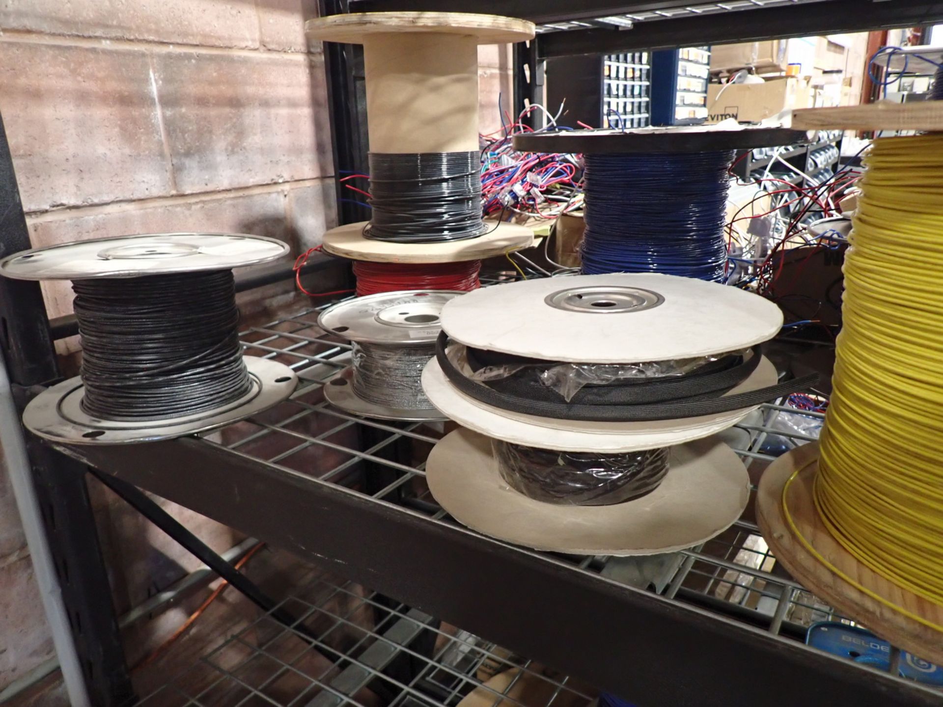 LOT - SPOOLS OF ASSTD ELECTRIC CAL WIRE