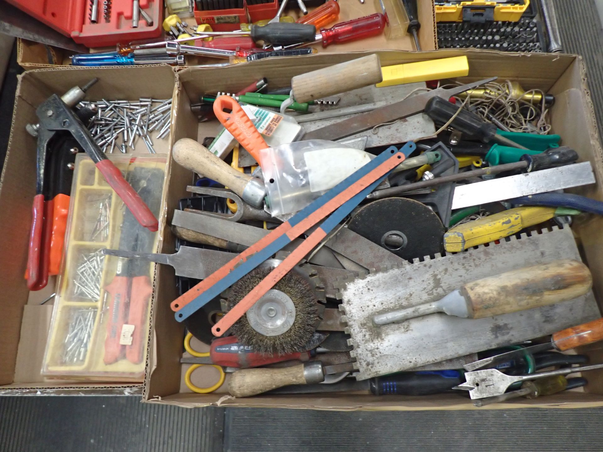 LOT - TROWELS, HAMMERS, STAMPS, ETC - Image 5 of 6