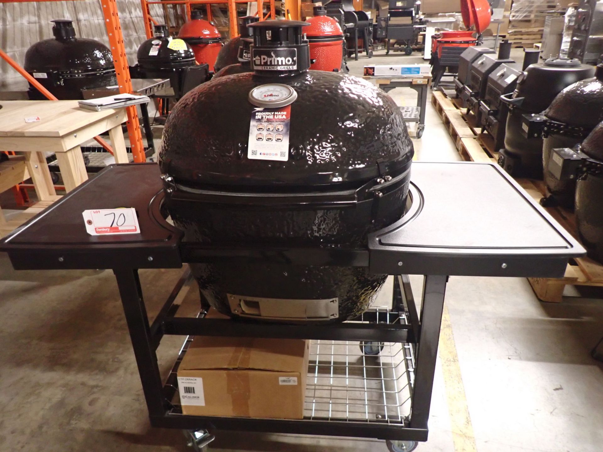 PRIMO PGCXLH OVAL X-LARGE CERAMIC EGG CHARCOAL GRILL & SMOKER C/W HEAVY DUTY PORTABLE STAND (MSRP $