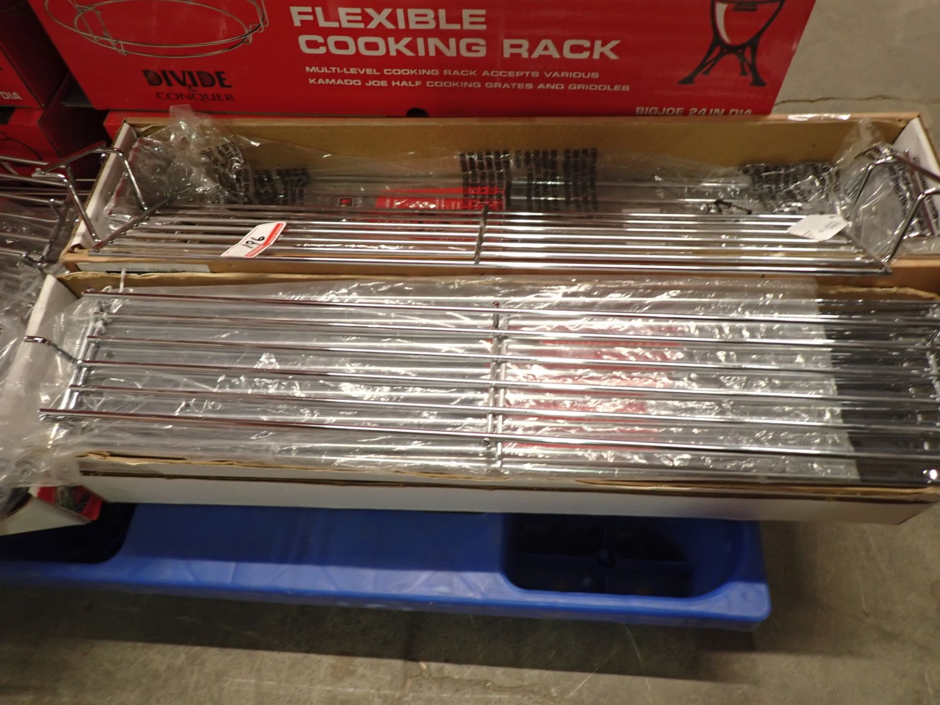 LOT - WEBER WARMING RACKS - Image 2 of 3