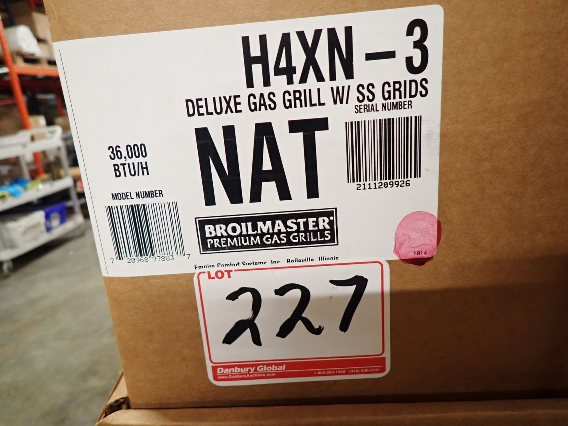 BROILMASTER H4XN-3 DELUXE NATURAL GAS GRILL W/ S/S GRID (NEW IN BOX) (MSRP $1,000) - Image 2 of 2