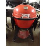 KAMADO JOE (RED) JOE JR CHARCOAL GRILL W/ CART & SIDE SHELVES (USED)