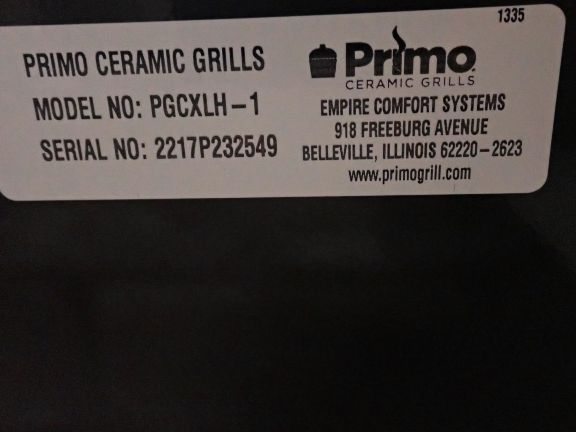 PRIMO PGCXLH OVAL X-LARGE CERAMIC EGG CHARCOAL GRILL & SMOKER C/W S/S TOP & PORTABLE TABLE (MSRP $ - Bild 3 aus 3