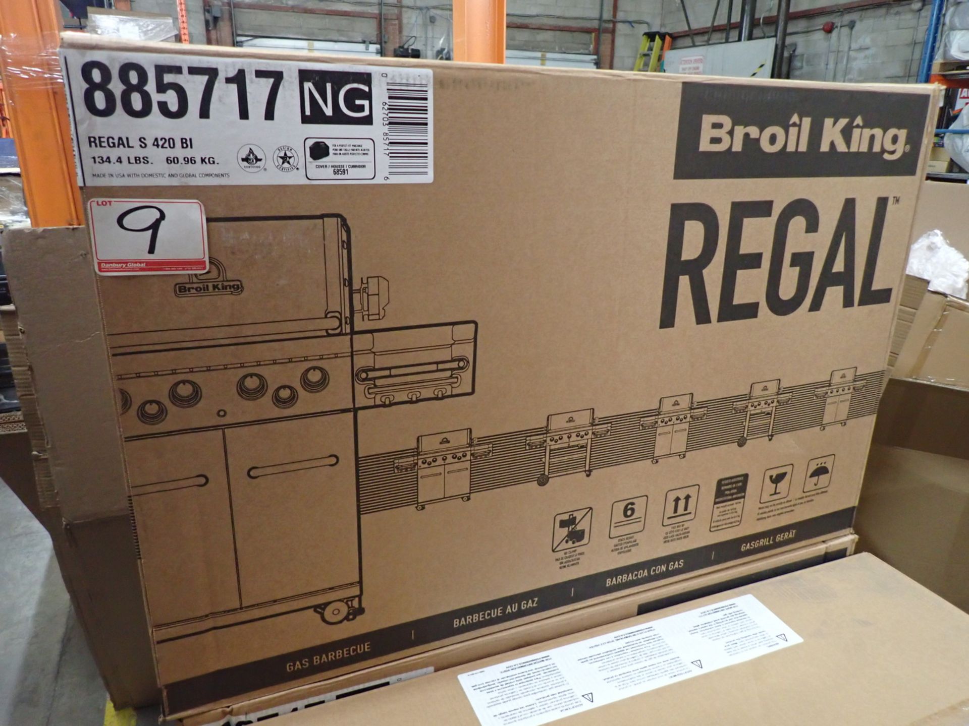BROIL KING REGAL S-420 BUILT-IN 4-BURNER NATURAL GAS BBQ W/ STAINLESS STEEL GRID (NEW IN BOX) (