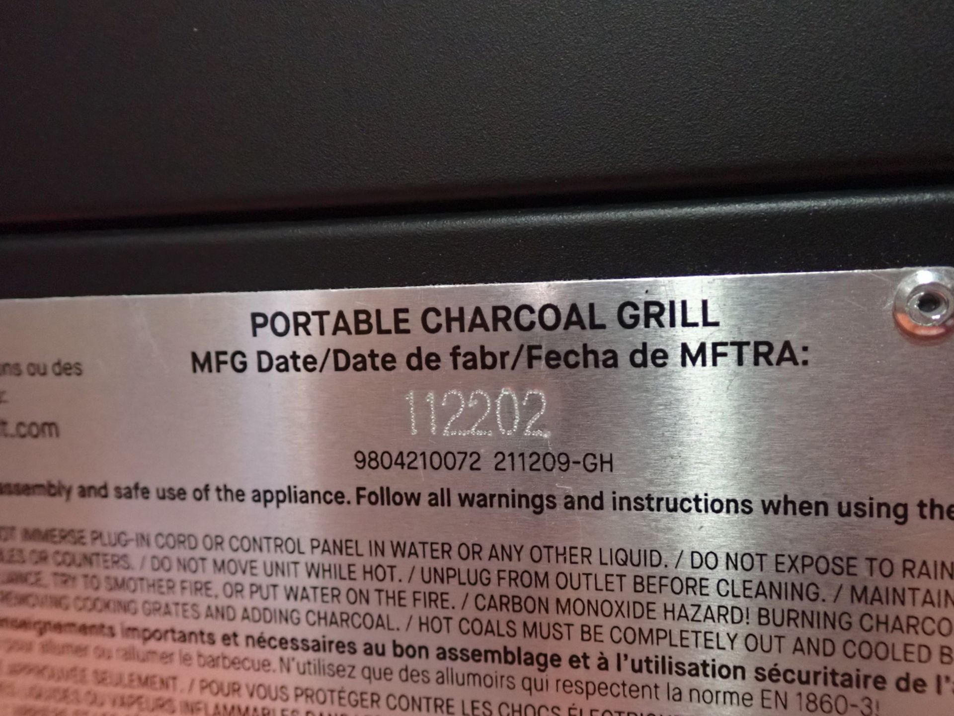 MASTERBILT MB20040522 PORTABLE CHARCOAL GRILL (MSRP $270) (NO BOX) - Image 4 of 4