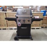 BROIL KING MONARCH 320 3-BURNER PROPANE BBQ (MSRP $675)