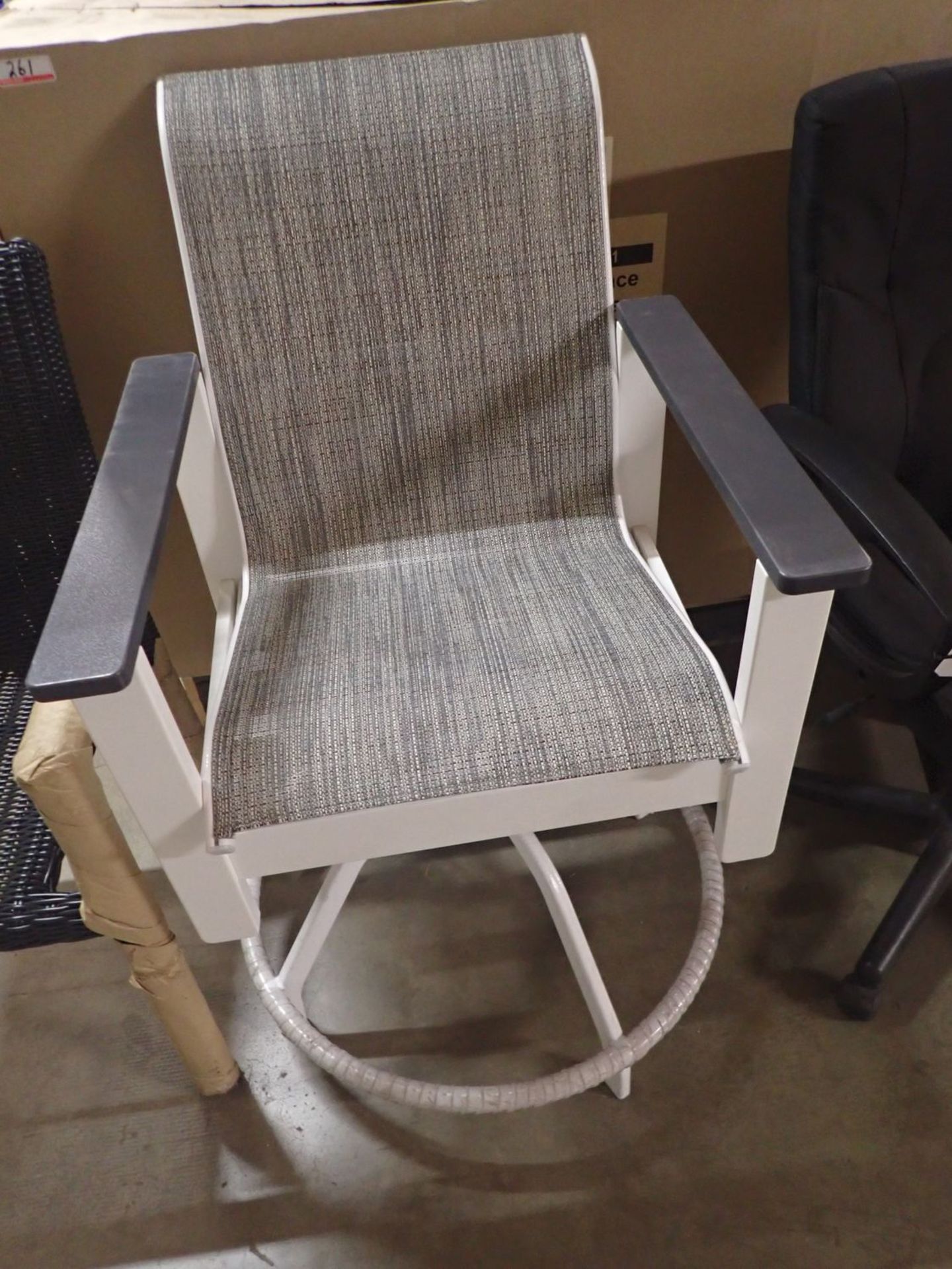 LOT - FABRIC & WICKER ASSTD CHAIRS (4 UNITS) - Image 3 of 4