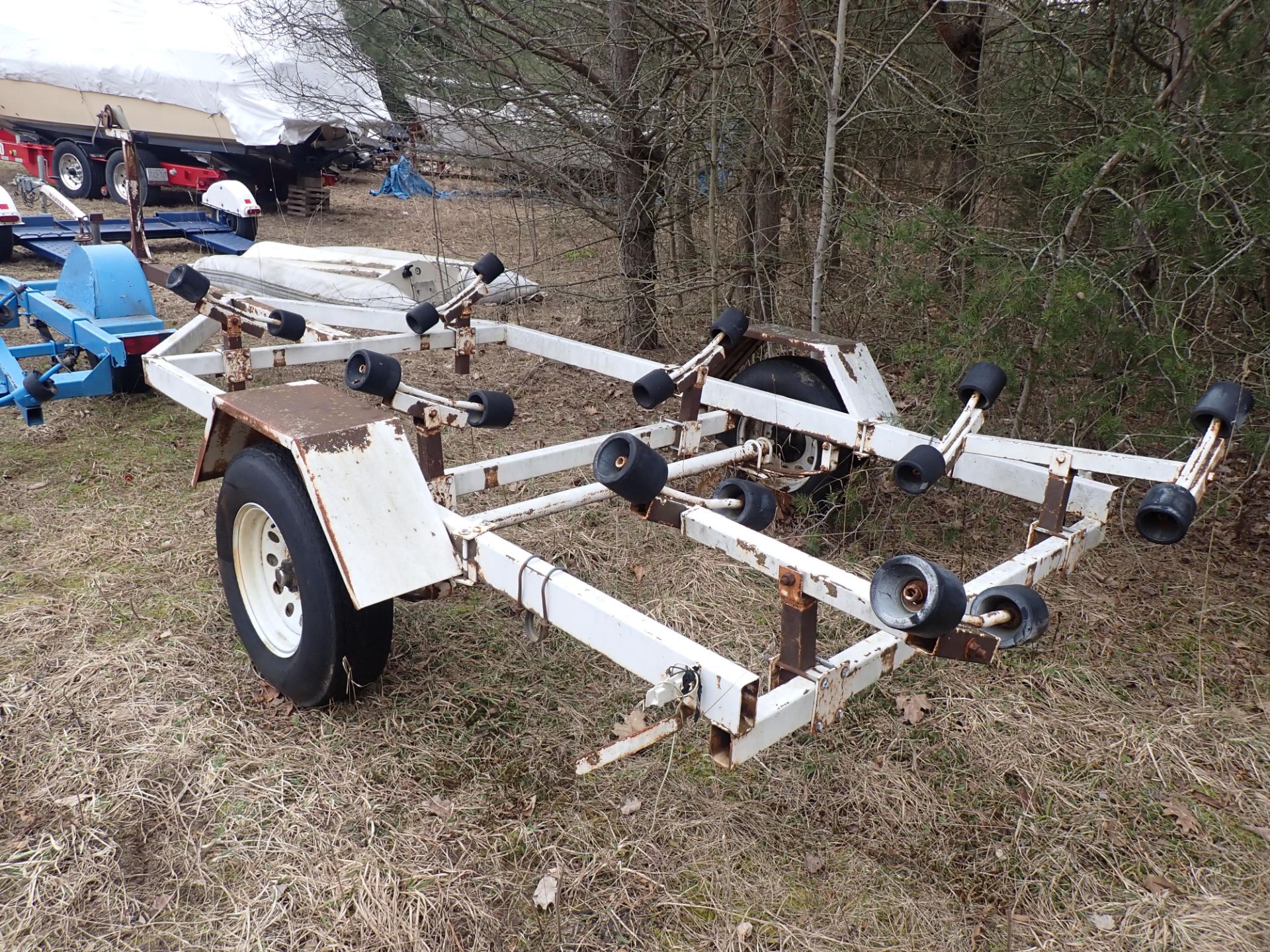 WHITE STEEL SINGLE AXLE 18'L BOAT TRAILER (CUSTOM TRAILER, NO OWNERSHIP AVAILABLE) - Image 3 of 5