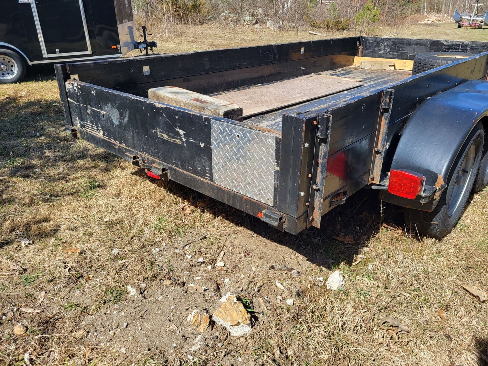 TANDEM AXLE 12'L WOOD DECK TRAILER - Image 4 of 4