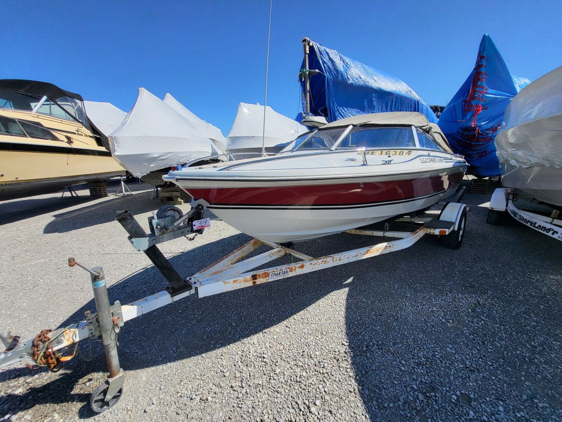 CRESTLINER RAMPAGE POWERBOAT INBOARD/OUTBOARD V6 4.3HM (TOP/BOTTOM REBUILT) HIN NORO83961485 (1985) - Image 4 of 11