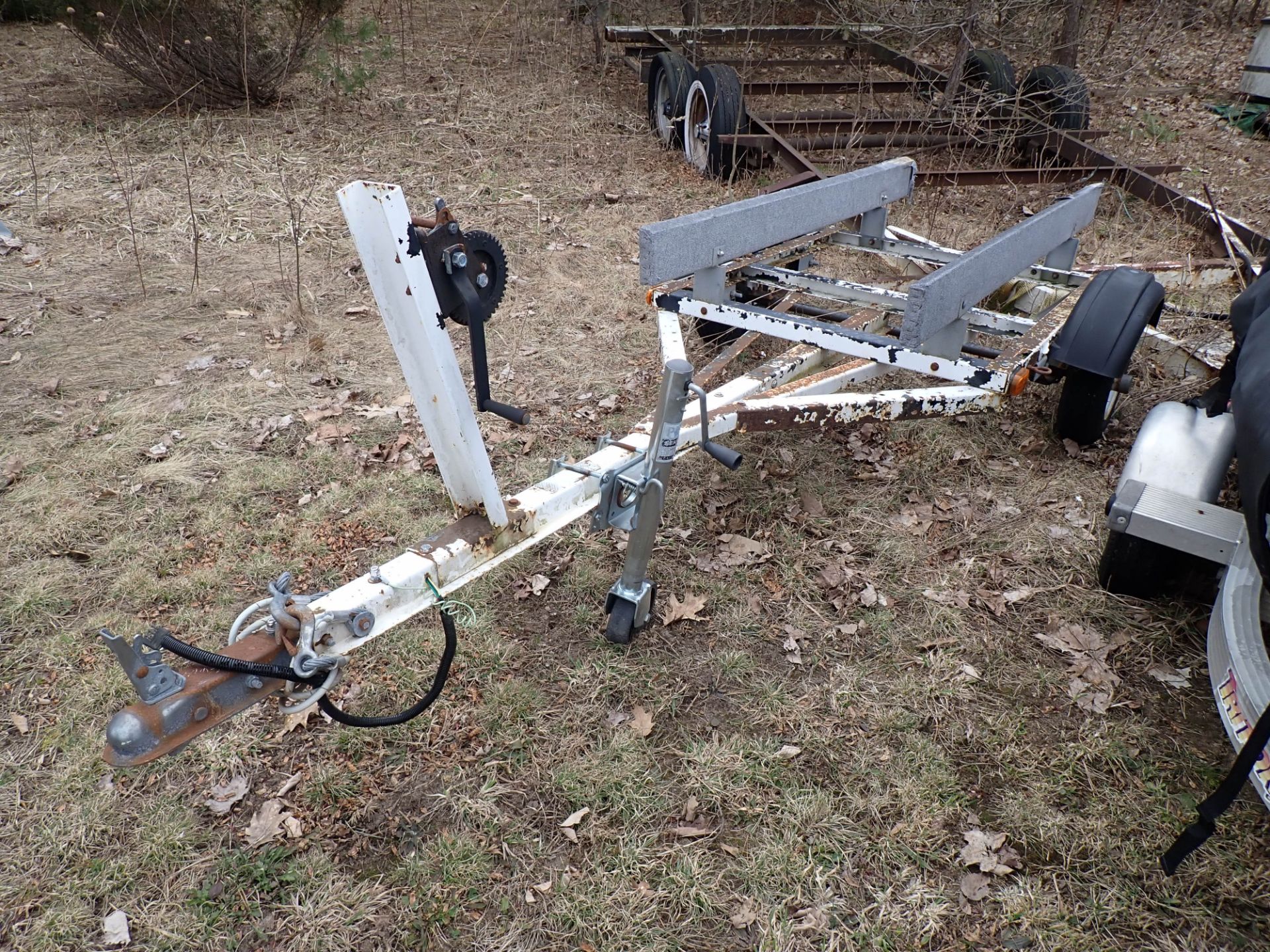 WHITE STEEL SINGLE AXLE 8.5'L BOAT TRAILER (CUSTOM TRAILER, NO OWNERSHIP AVAILABLE)