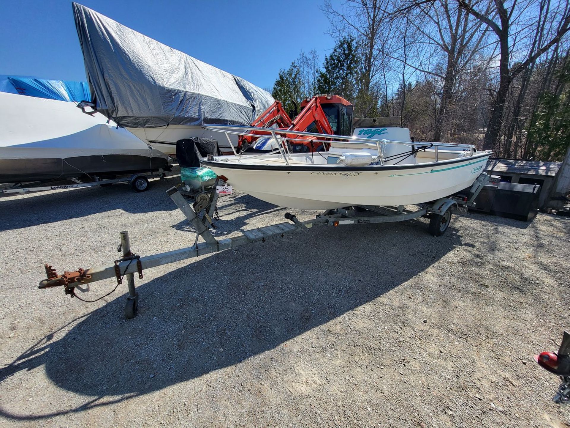 BOSTON WHALER RAGE CENTER CONSOLE BOAT (14'L) W/ YAMAHA 90 HP JET MOTOR, HIN VWCGA412F292 (1992) C/W