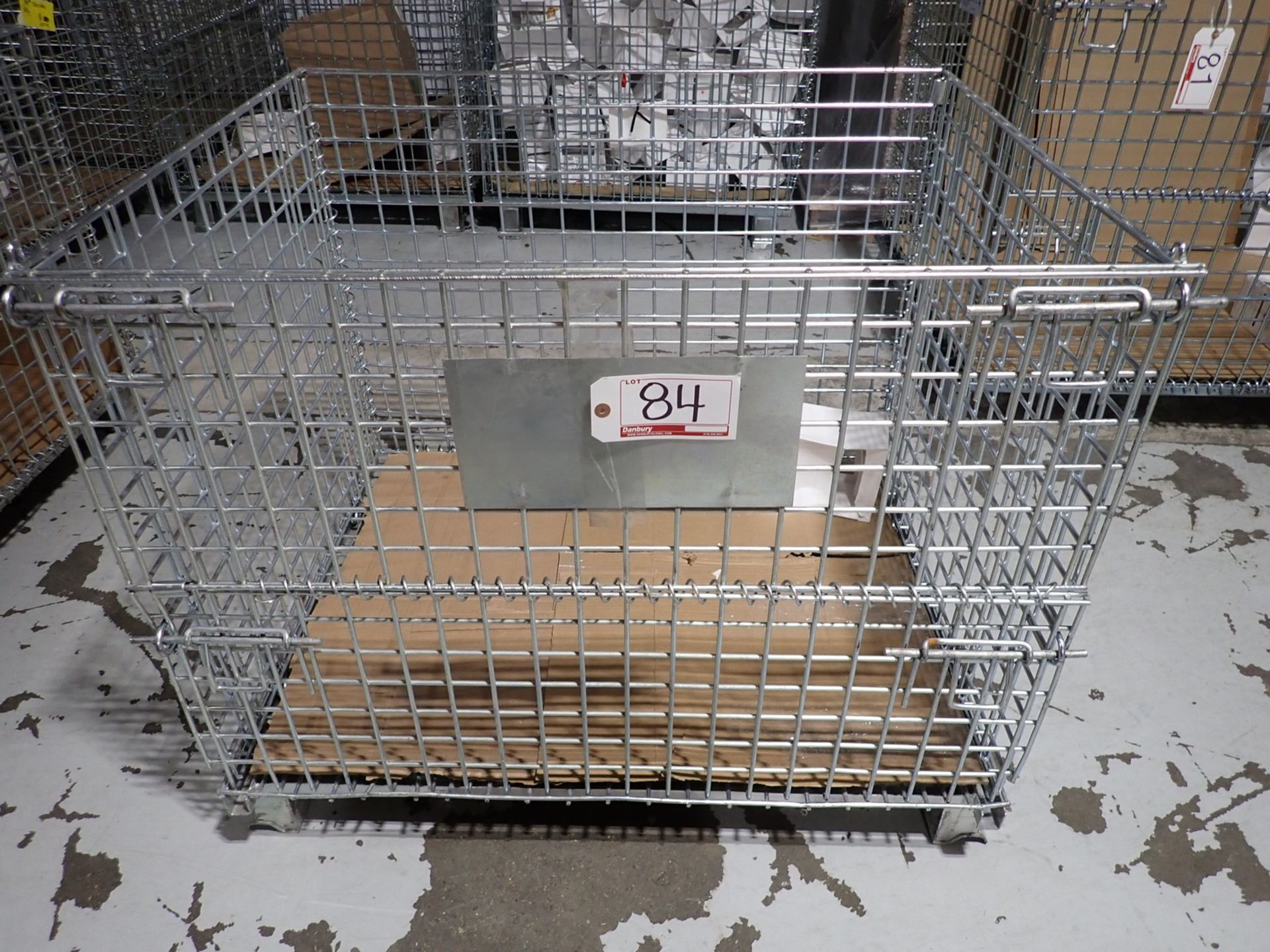 UNITS - U-LINE H-1731 COLLAPSIBLE WIRE MESH STACKABLE BINS - 40 X 32 X 34.5"