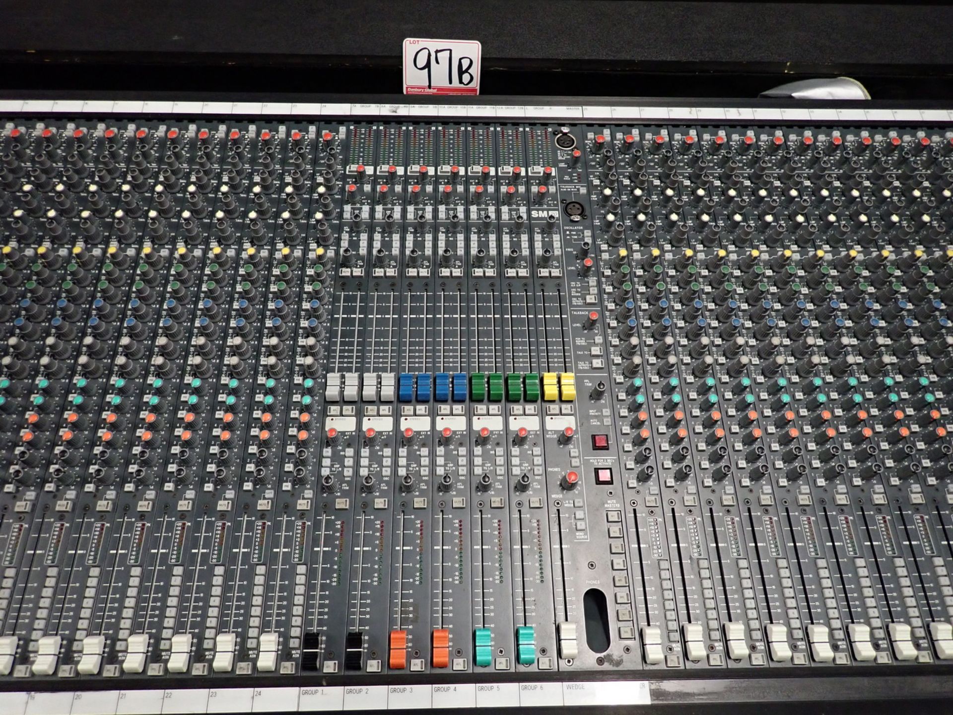 SOUND CRAFT SM20 48 X 20 MIXING CONSOLE C/W CPS 800 CONSOLE POWER SUPPLY, ROLLING HARD CASE - Image 2 of 6