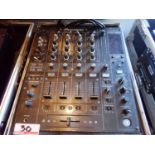 PIONEER DJM-800 4 CHANNEL PROFESSIONAL MIXER C/W HARD CASE