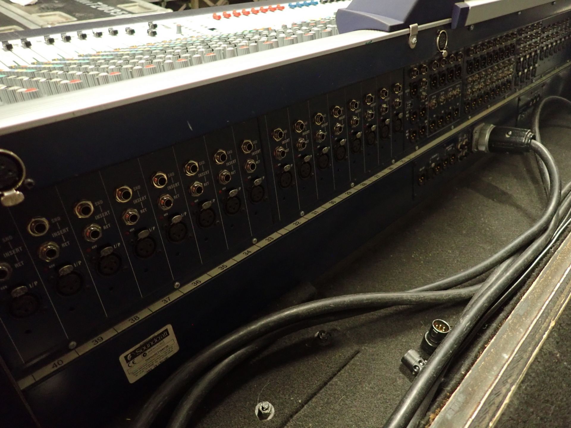 SOUND CRAFT MH3 32 +4 MIXING CONSOLE C/W ROLLING HARDCASE - Image 5 of 6