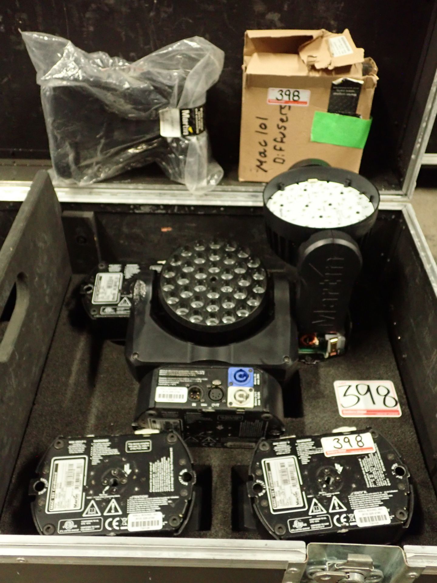 UNITS - MARTIN MAC 101 LED MOVING HEAD FIXTURE + (1) UNIT AS PARTS ONLY (5 LIGHTS TOTAL)