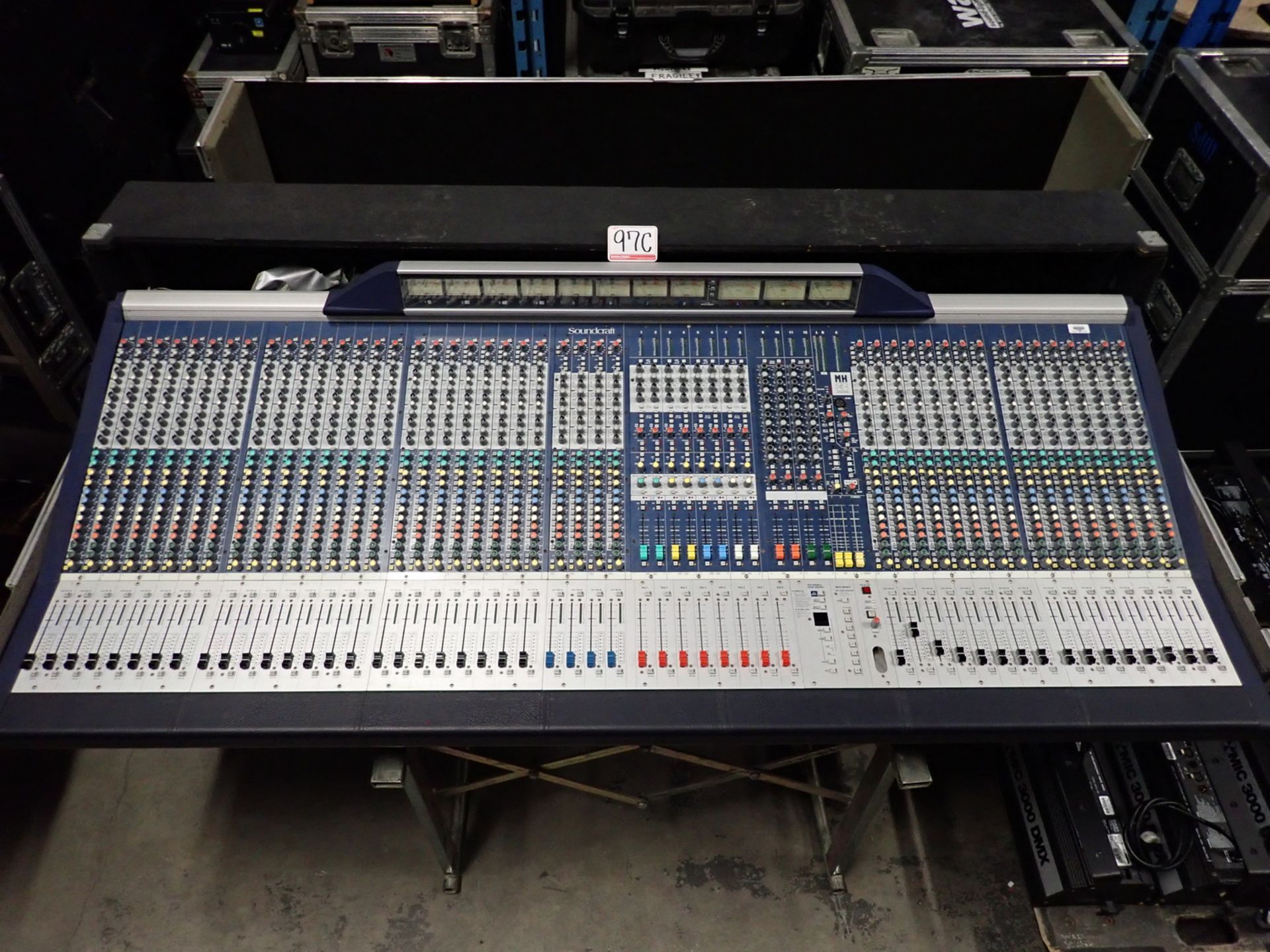 SOUND CRAFT MH3 32 +4 MIXING CONSOLE C/W ROLLING HARDCASE
