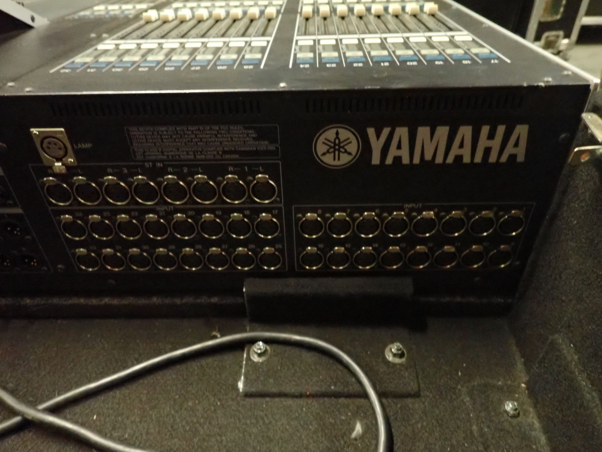YAMAHA M7CL DIGITAL MIXING CONSOLE C/W HARD CASE - Bild 4 aus 5