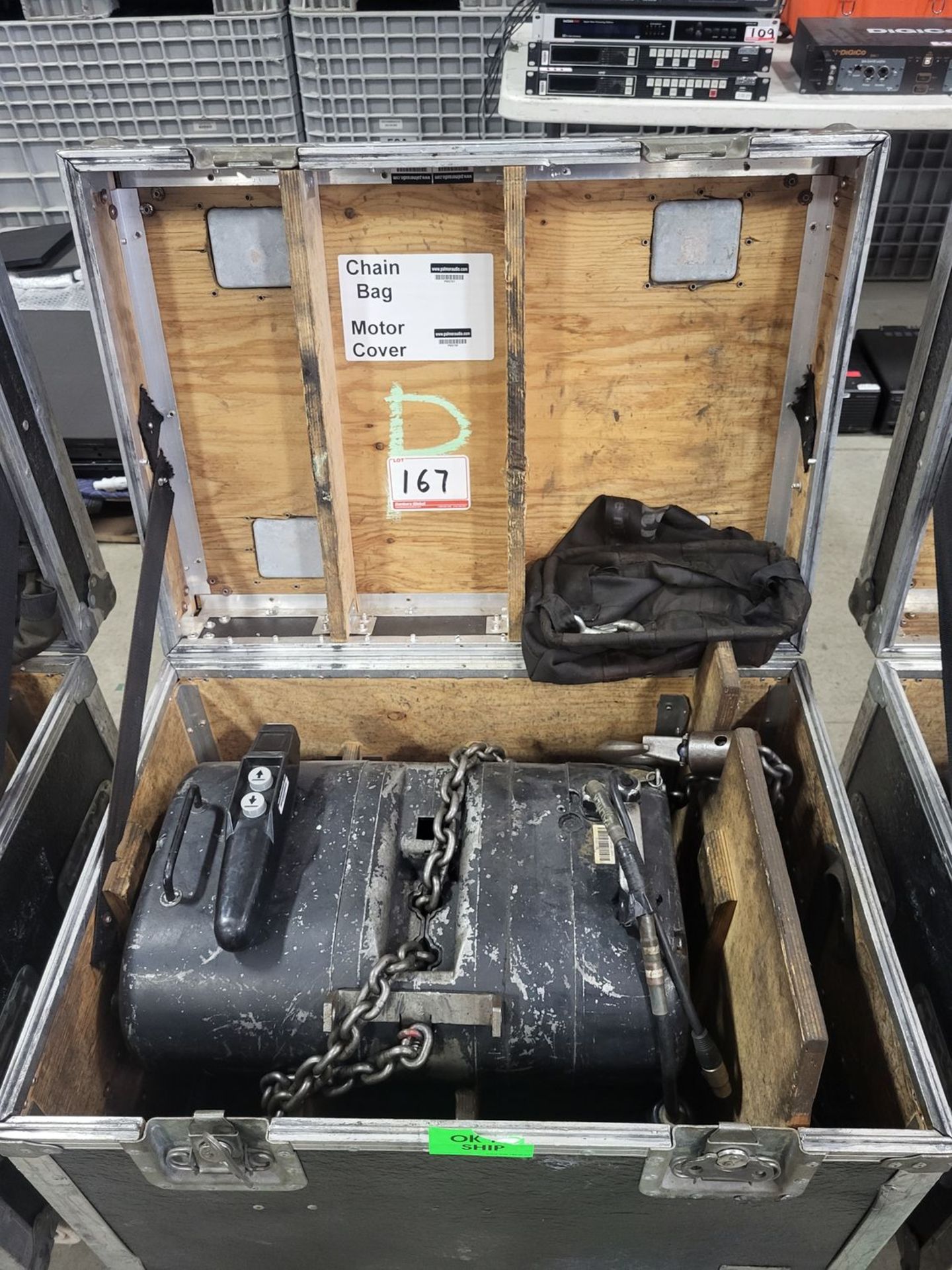 CM 1-TON ELECTRIC CHAIN HOIST C/W ROAD CASE (CURRENTLY CERTIFIED) - Image 2 of 5