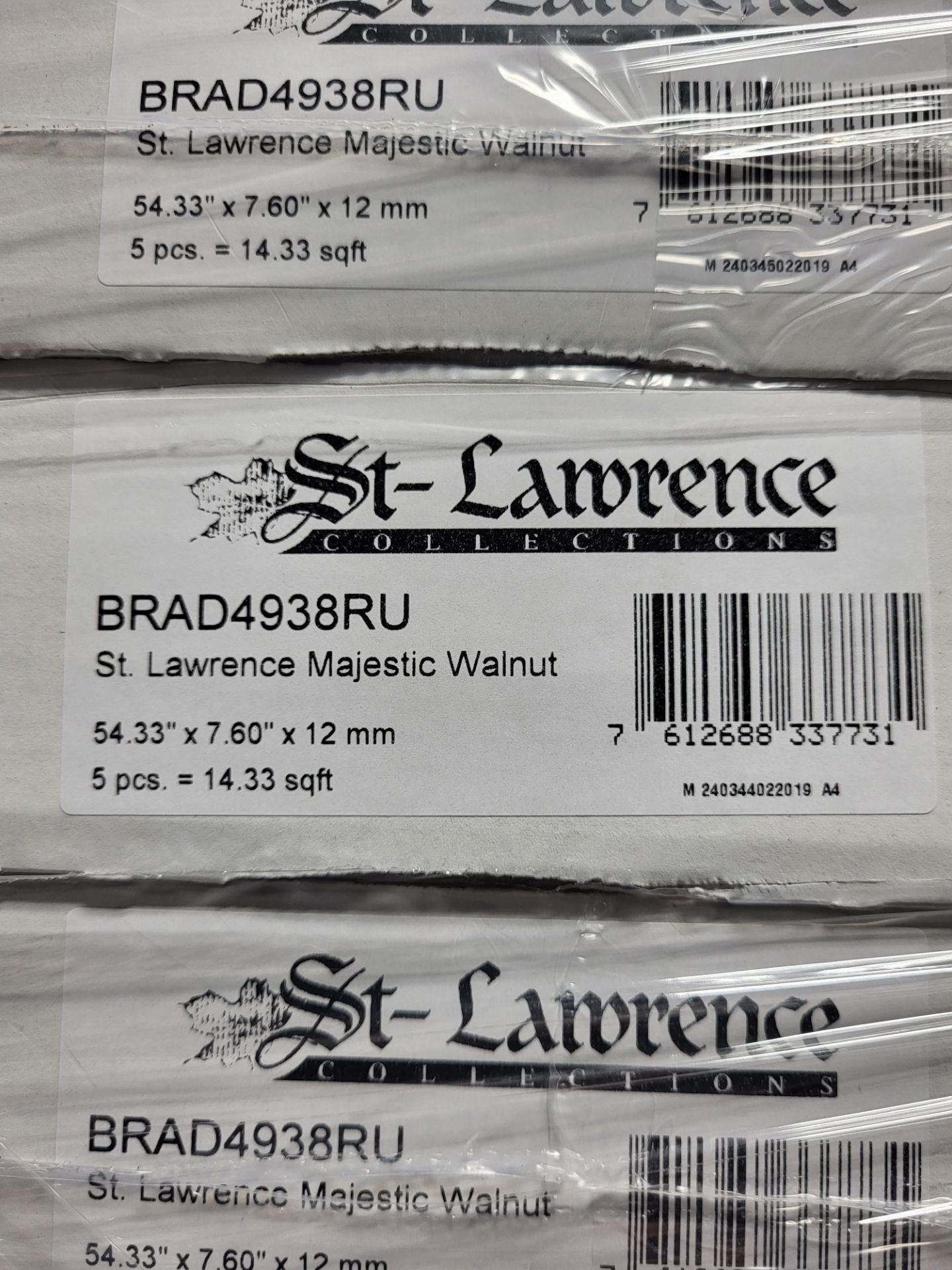 BOXES - ST LAWRENCE MAJESTIC WALNUT 54.33" X 7.60" X 12MM LAMINATE FLOORING (14.33 SQ FT/BOX) - Image 2 of 3