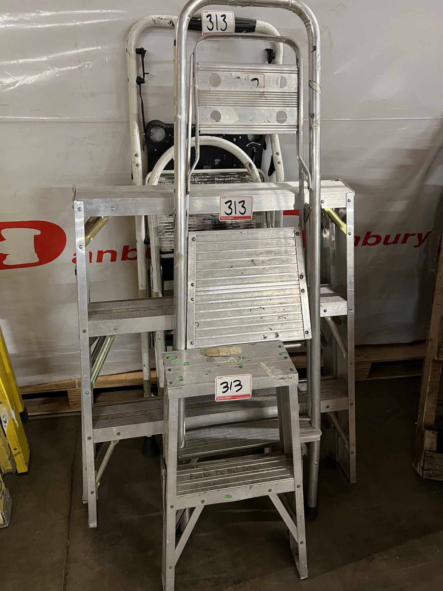 LOT - ASSTD A-FRAME STEP LADDERS (4 UNITS)