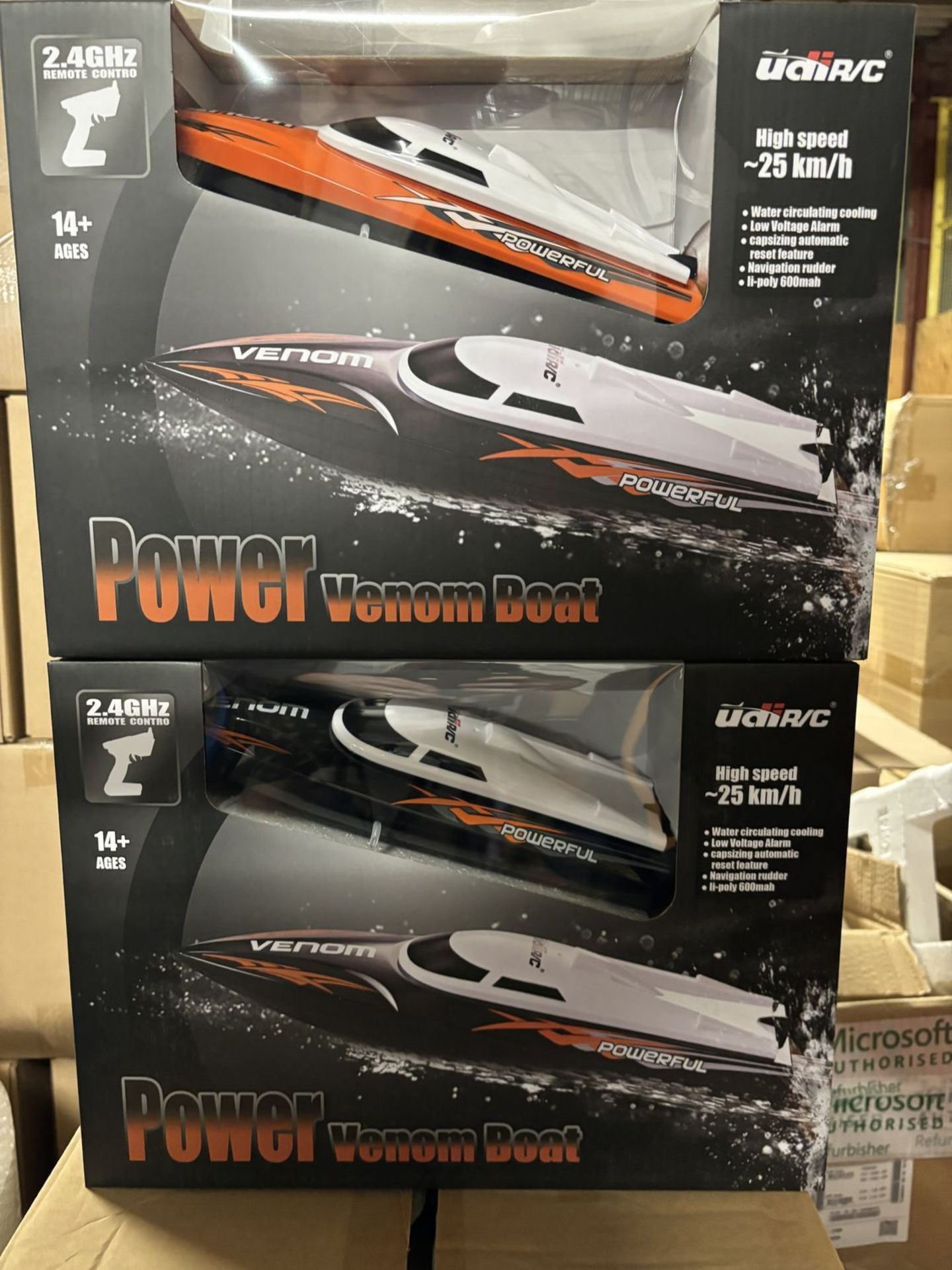 UNITS - VENOM POWER BOAT (BLACK) (MSRP $89) (NEW IN BOX)