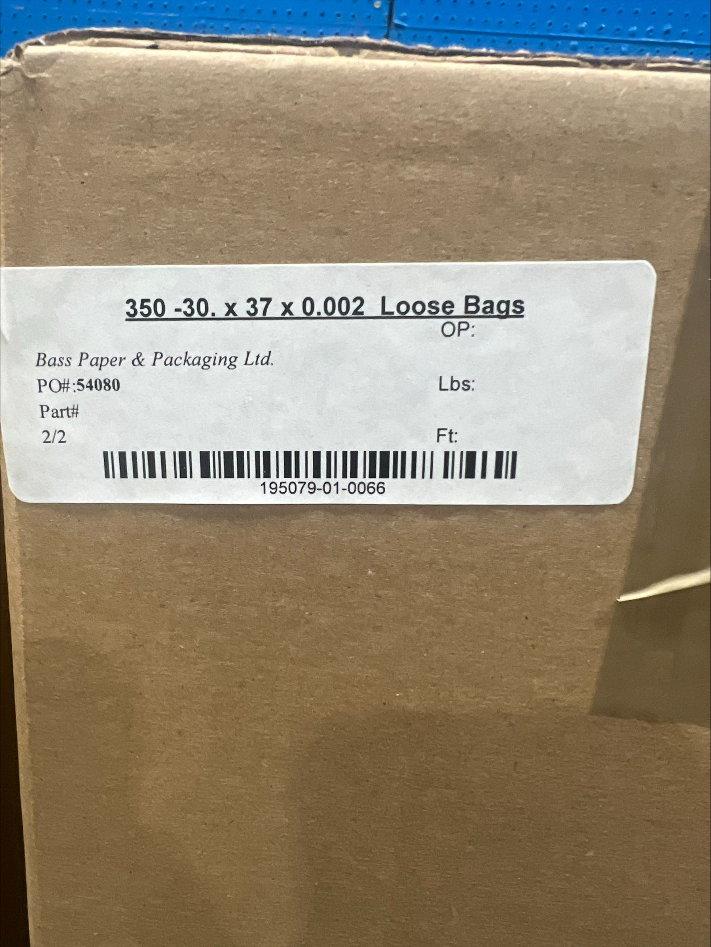 BOXES - 30" X 37" X 0.002 RED PLASTIC BAGS (350 BAGS/BOX) - Bild 3 aus 4