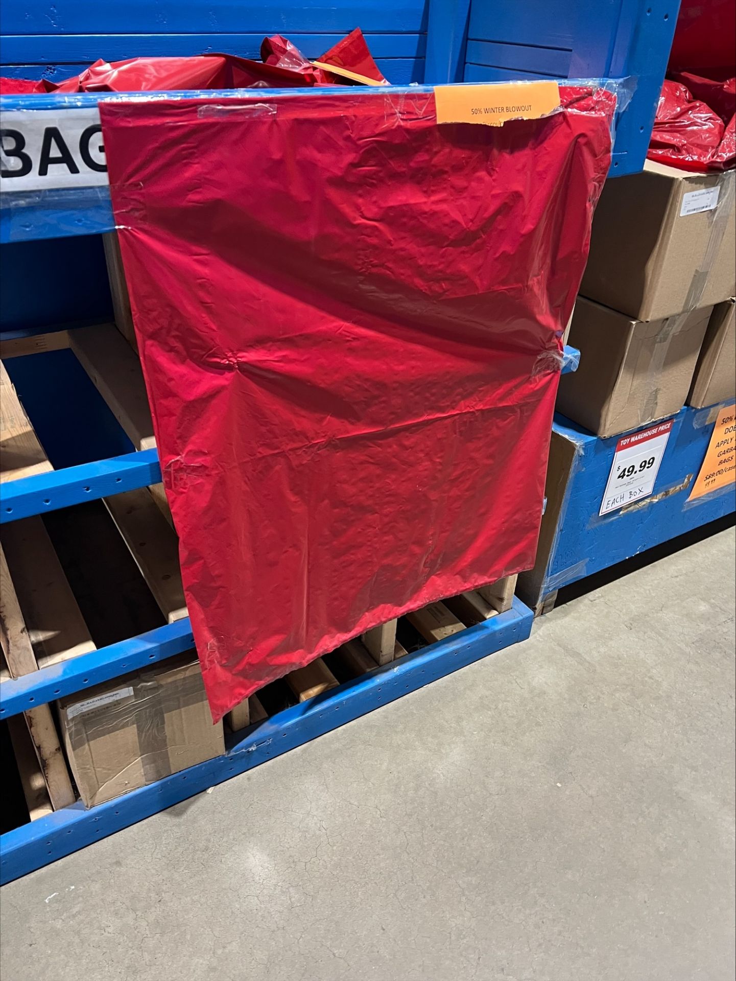 BOXES - 30" X 37" X 0.002 RED PLASTIC BAGS (350 BAGS/BOX) - Bild 4 aus 4