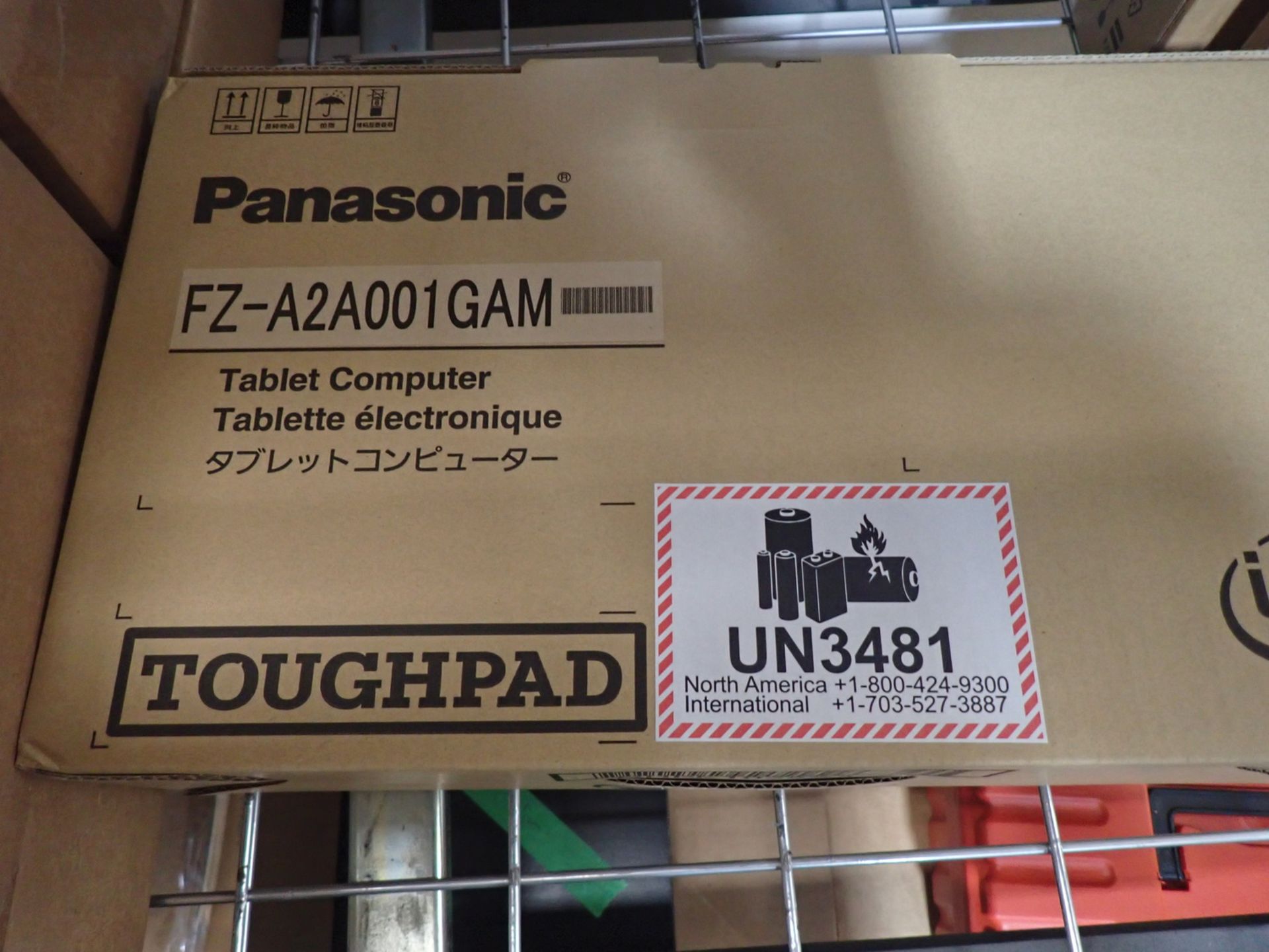 (NEW) PANASONIC FZ-A2A001GAM TOUGHPAD TABLET W/ 10.1 INCH WUXGA 10-PT MULTITOUCH, INTEL ATOM X5-Z855 - Image 3 of 3