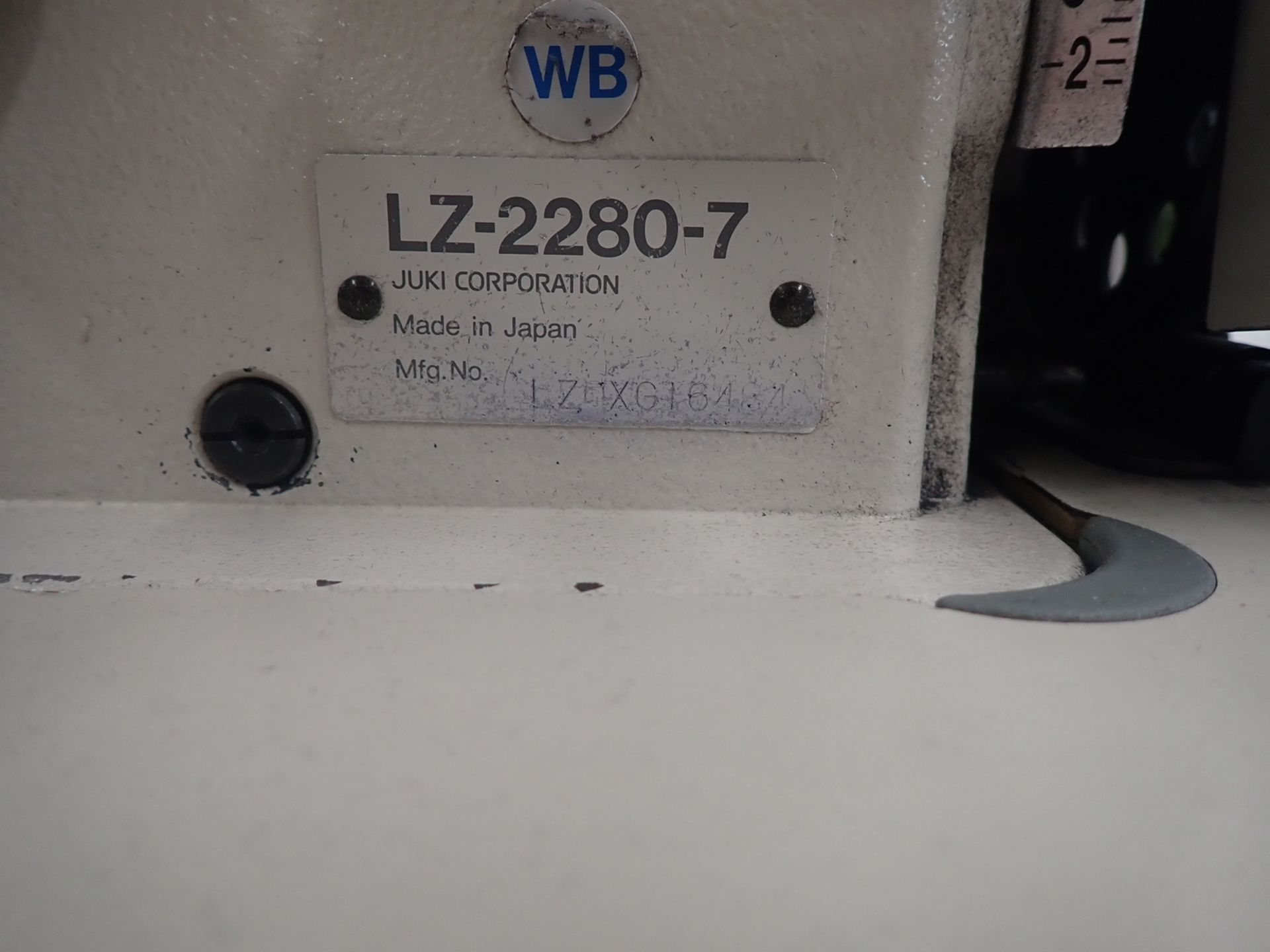 JUKI LZ-2280-7 ZIGZAG MACHINE LZOXG16484 W/ JUKI 130 CONTROLLER (220V) - Image 7 of 12