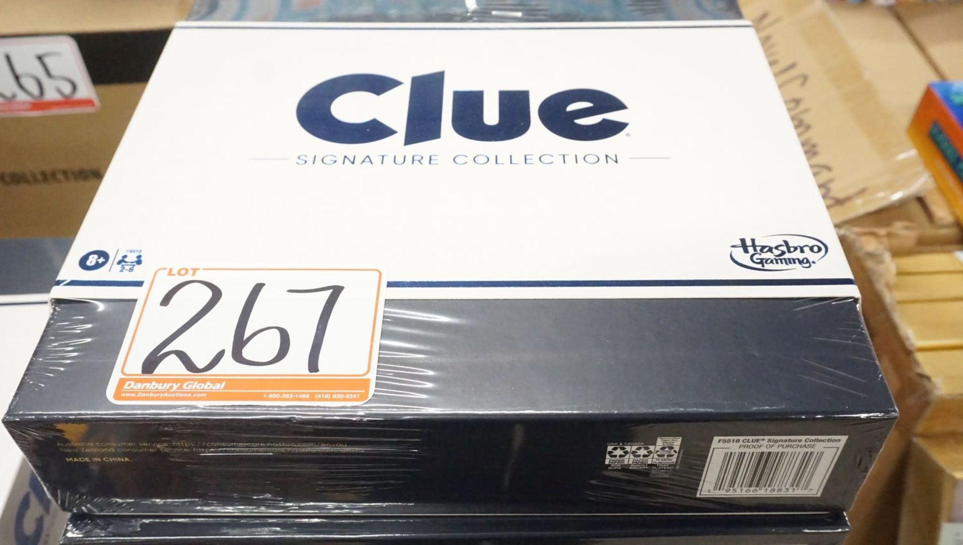 UNITS - HASBRO CLUE SIGNATURE COLLECTION BOARD GAME