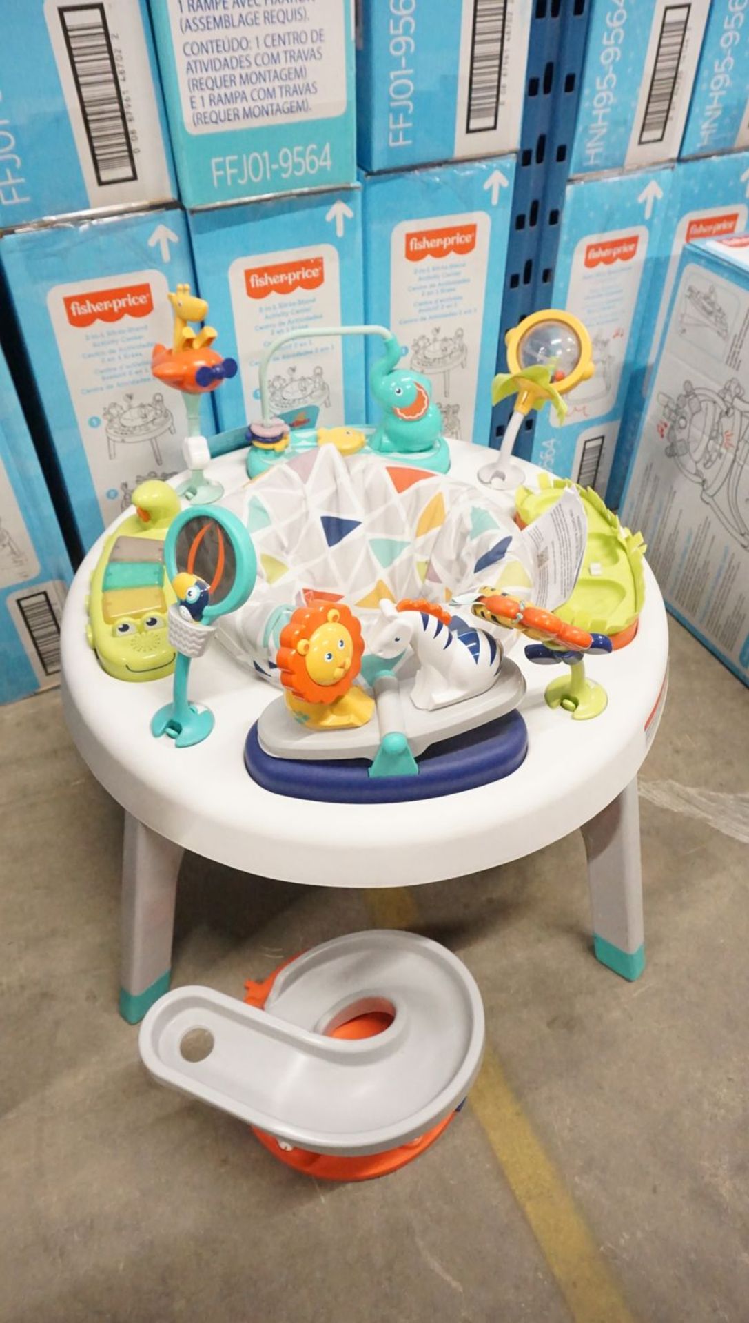 FISHER PRICE 2-IN-1 SIT & STAND ACTIVITY CENTRE (FFJ01-9564) (MSRP 129.99) - Image 3 of 3