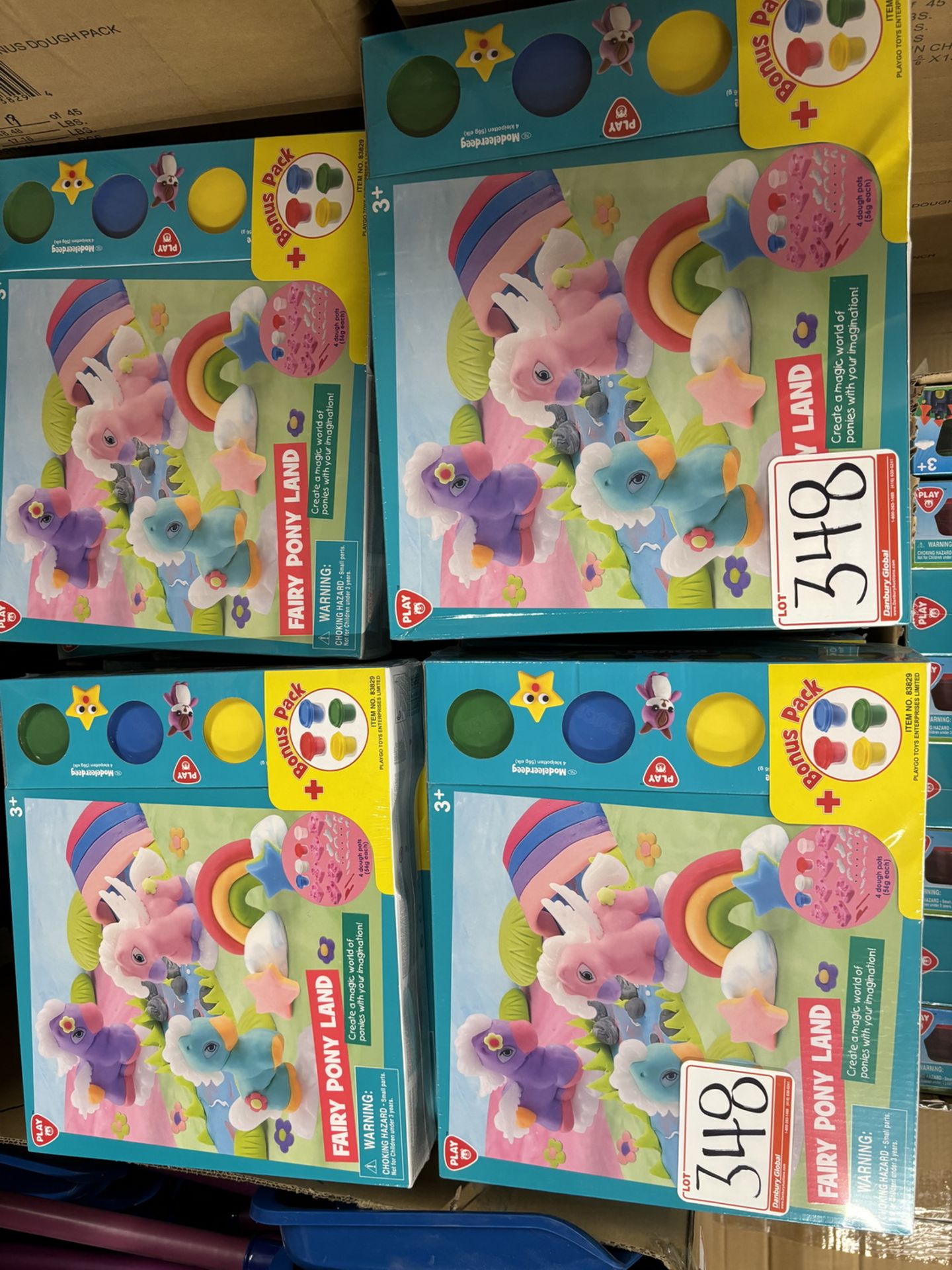 LOT - PLAY FAIRY PONY LAND (33 PCS)