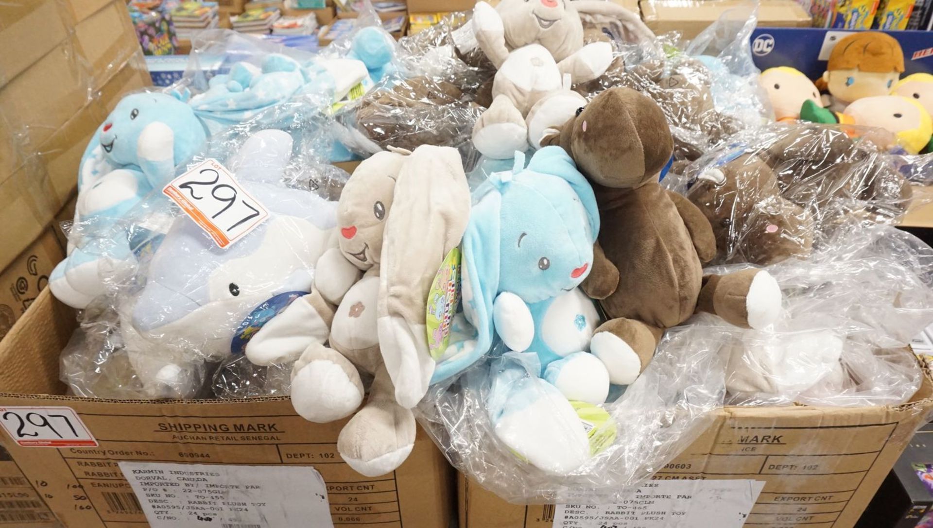 LOT - PLUSH BUDDIES DOLPHINS, RABBITS, ETC (APPROX 100 PCS)