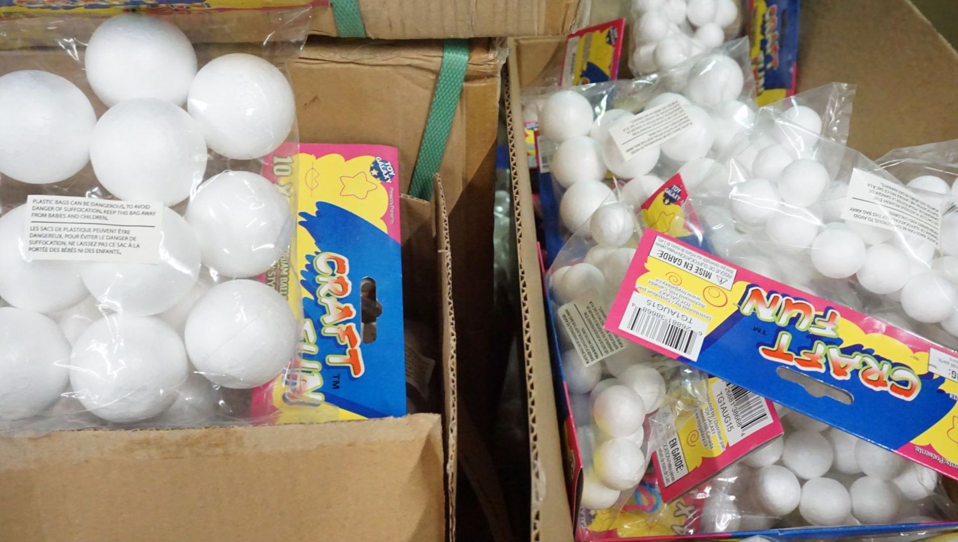 LOT - WHITE STYRO FOAM & GOLD PLASTIC BALLS (1 SKID) - Image 2 of 2