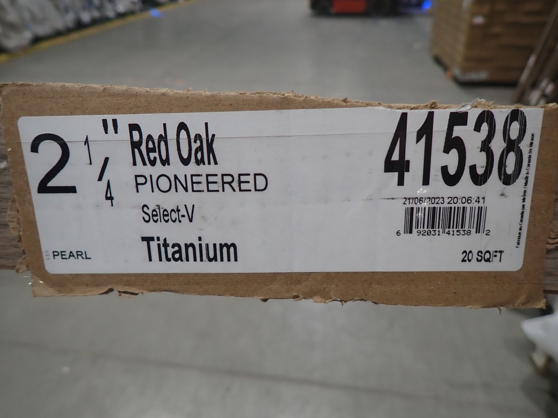 BOXES - RED OAK TITANIUM PIONEERED RED 2.25" X 3/4" HARDWOOD FLOORING (20 SQFT/BOX) - Image 2 of 3
