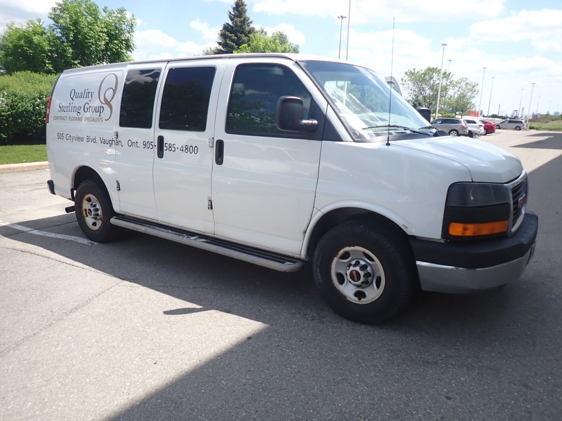 2015 GMC SAVANA 2500 CARGO VAN (135WB), VIN 1GTW7FCF2F1278376 (312,962 KM) (VIEW CARFAX - ...) - Image 5 of 6