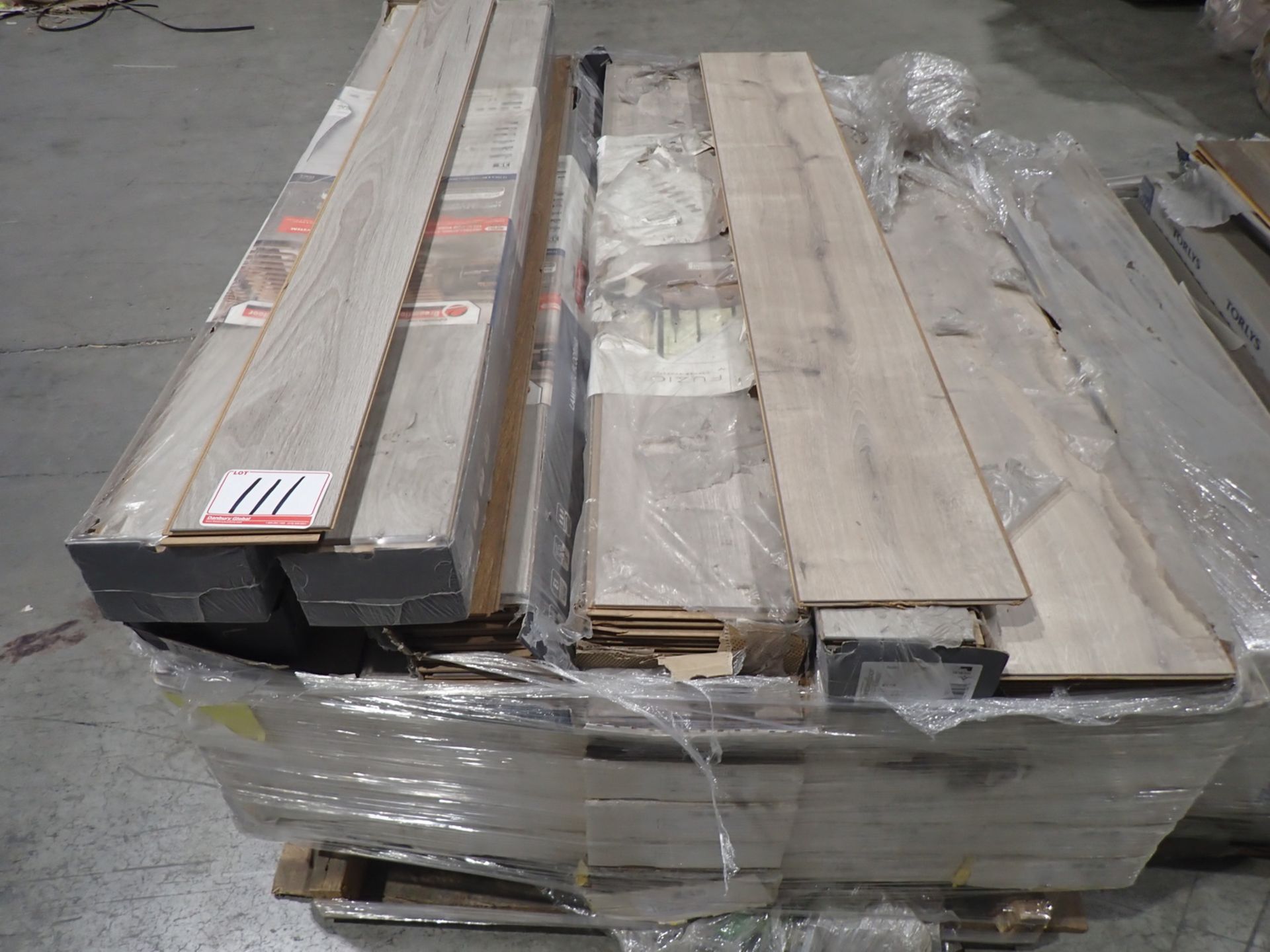 LOT - DRIFTWOOD OAK, EARL GREY OAK, & SHELBOURNE LAMNIATE & ASSTD FLOORING (8 SKIDS)