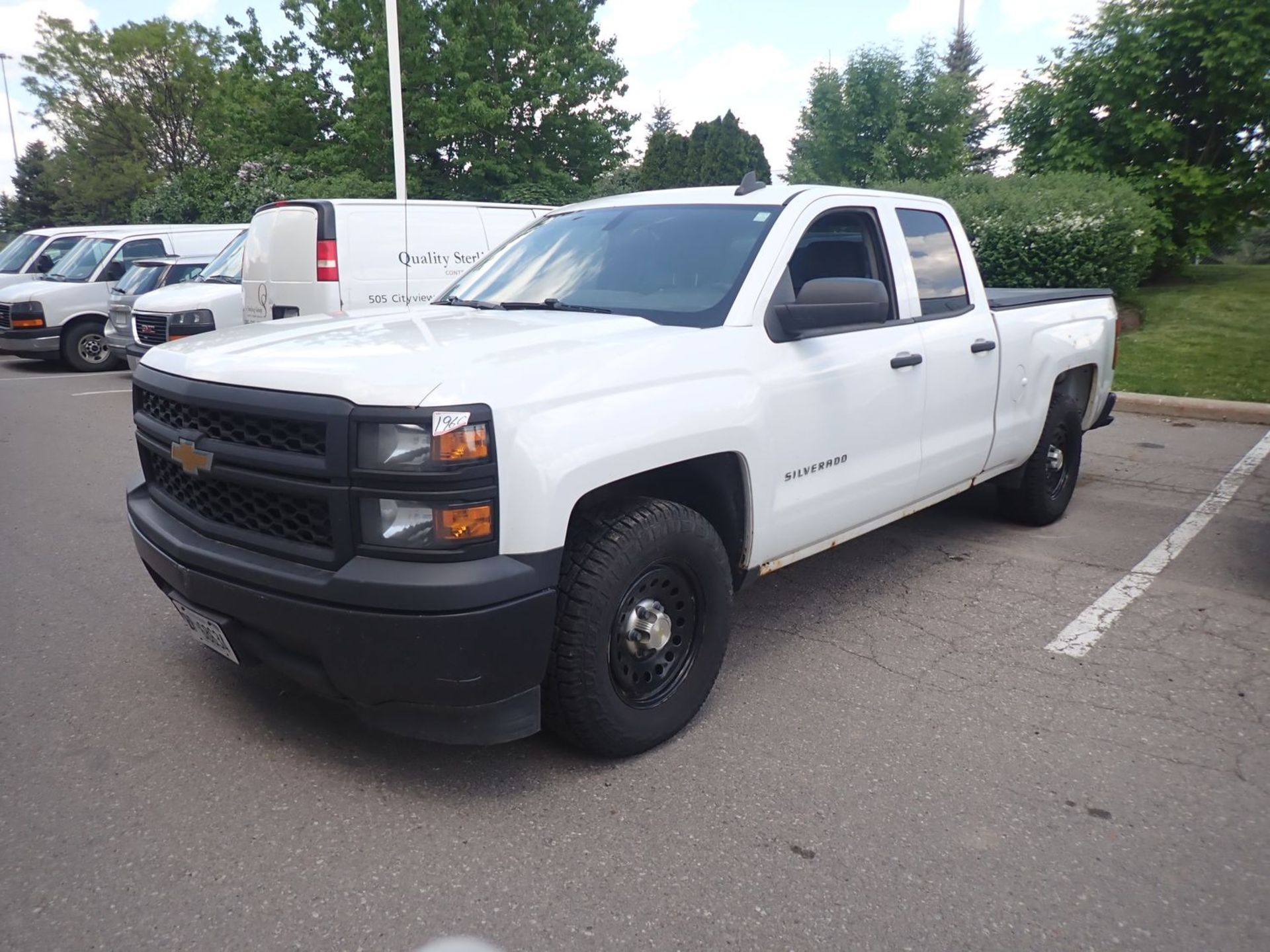 2015 CHEVROLET SILVERADO 1500 DOUBLE CAB 2WD PICKUP TRUCK, VIN 1GCRCPEH1FZ156736 (334,500 KM)(AS IS) - Image 11 of 13